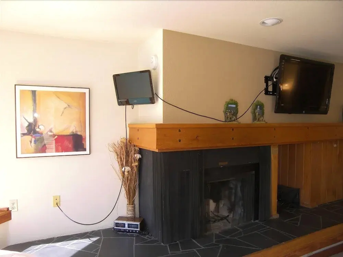 Lakeshore 1 Ba Studio condo by RedAwning