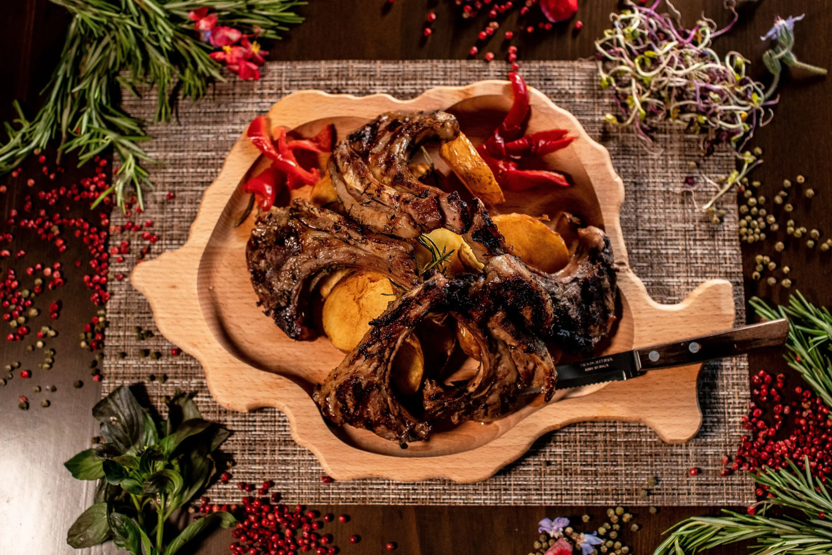 Suru Hotel & Restaurant