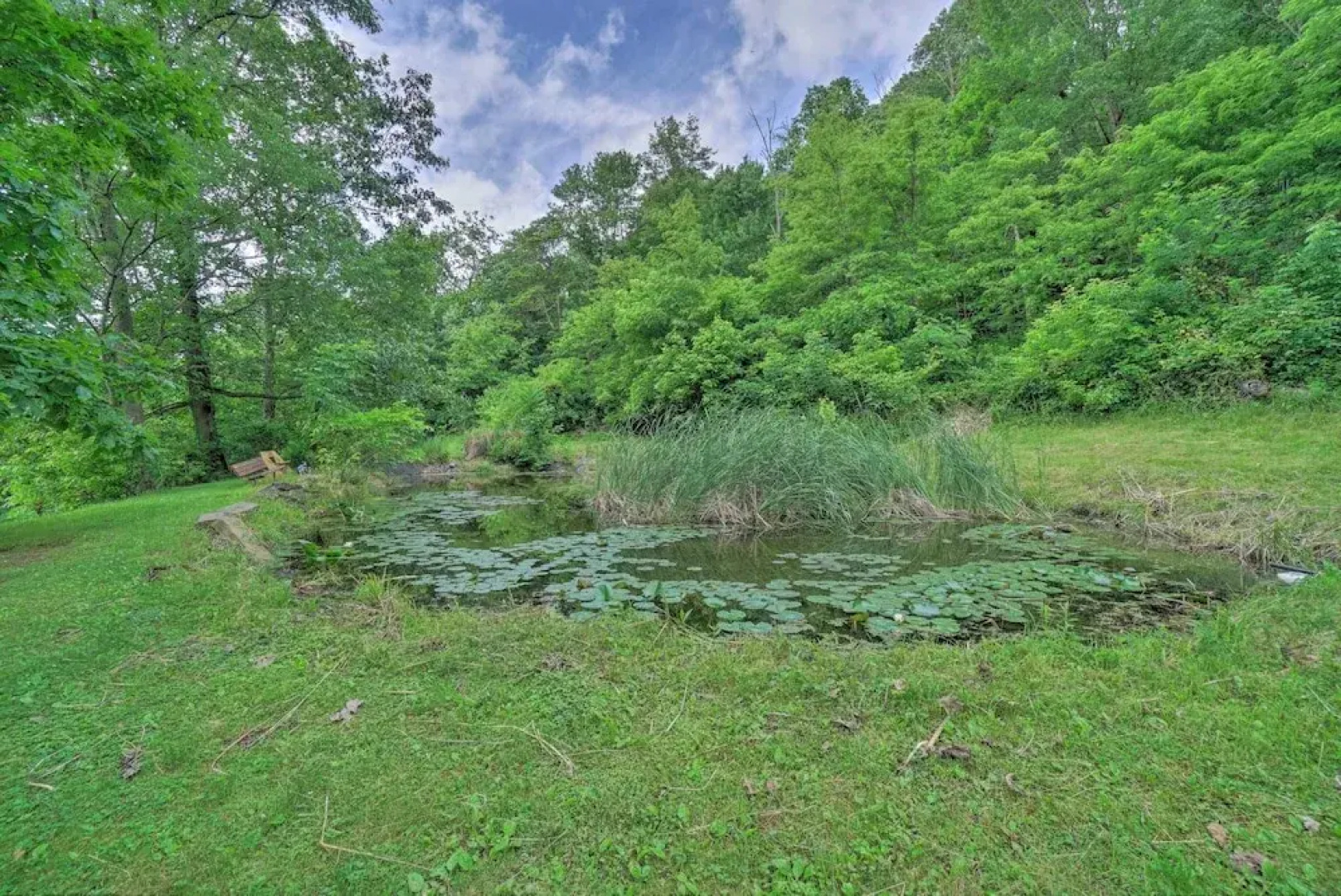 Quaint Zanesville Home w/ Game Room & Yard!