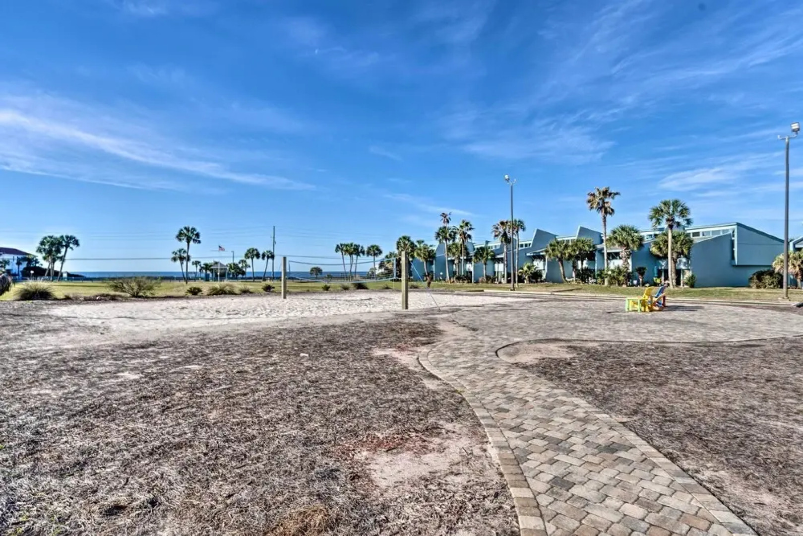 PCB Escape w/ Pool & Beach Access, Beach Chairs!