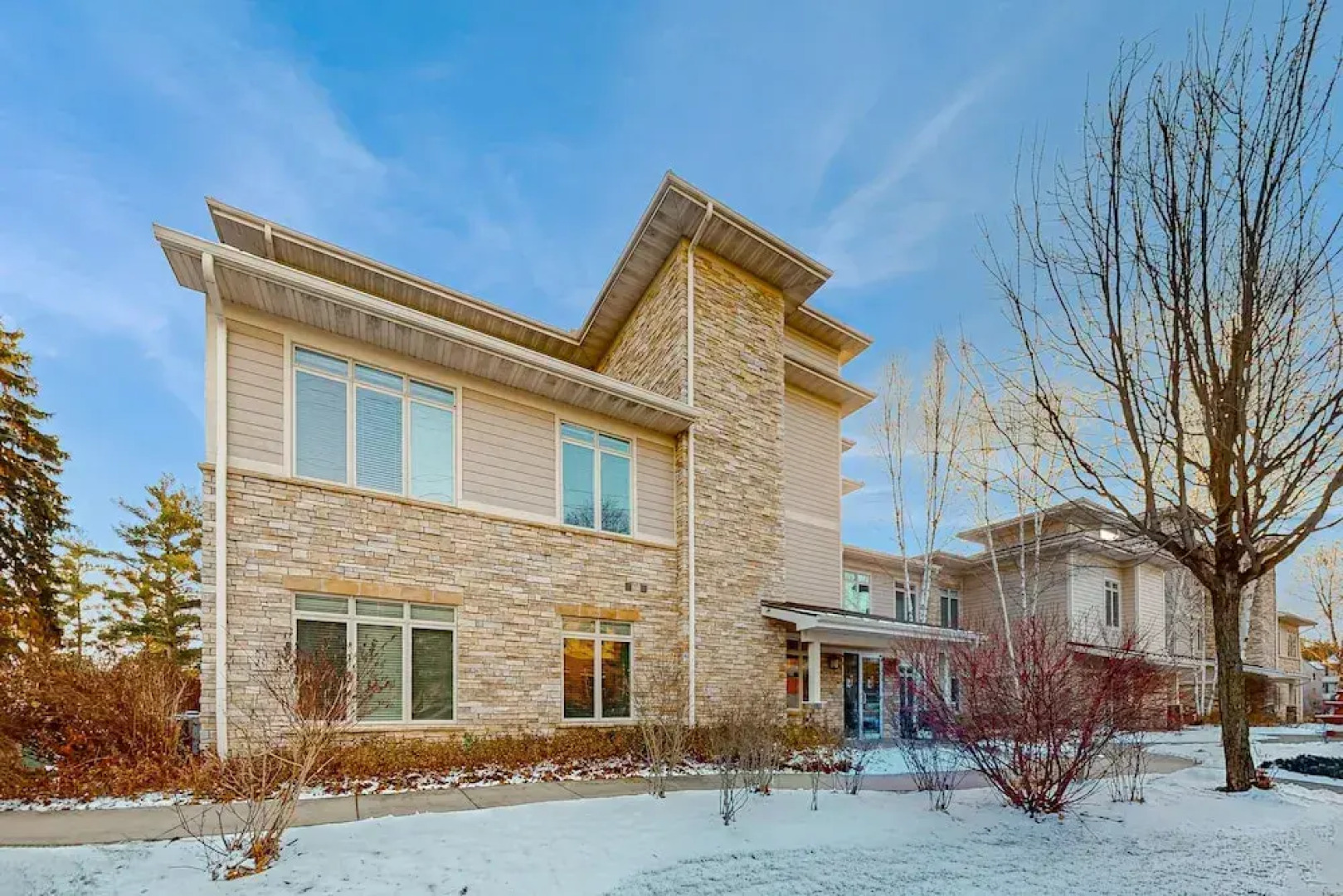 Rhapsody Condominiums