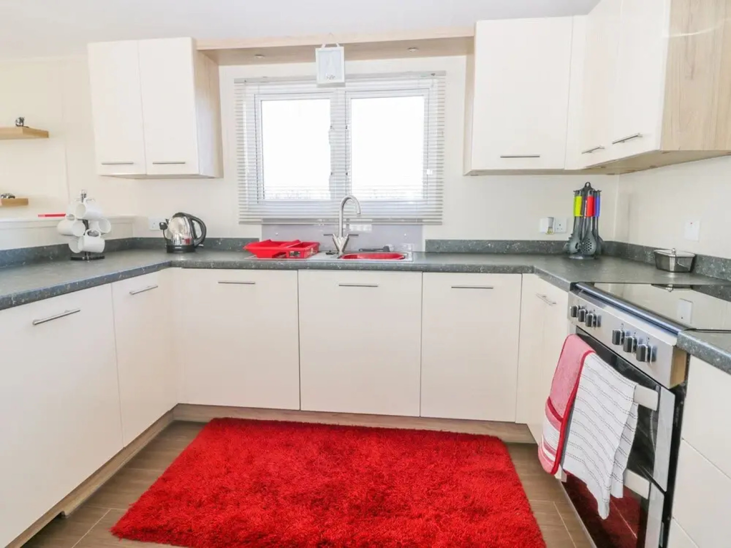 Superb detached lodge located on Skipsea Sands