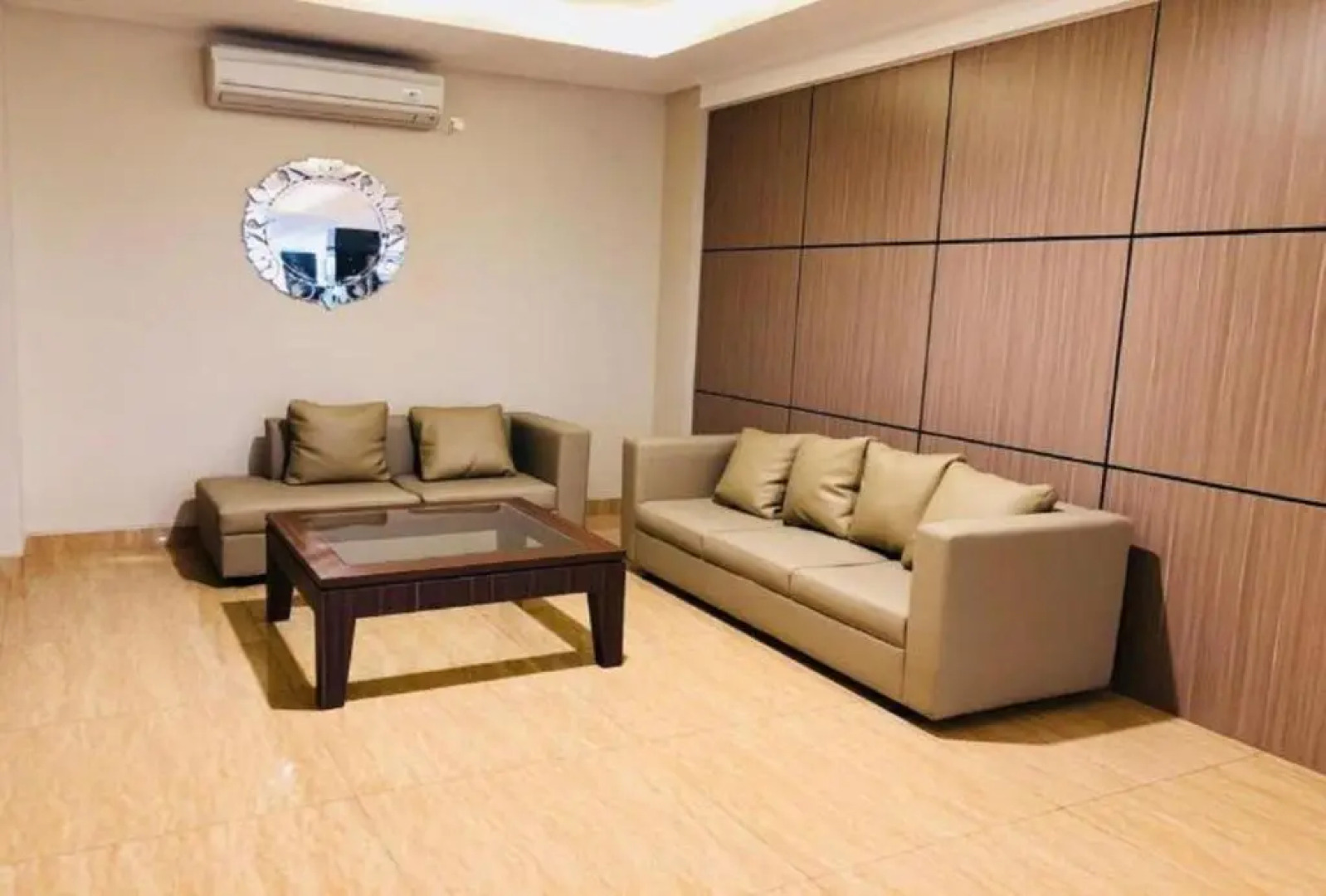 Amazing Riverside Hotel