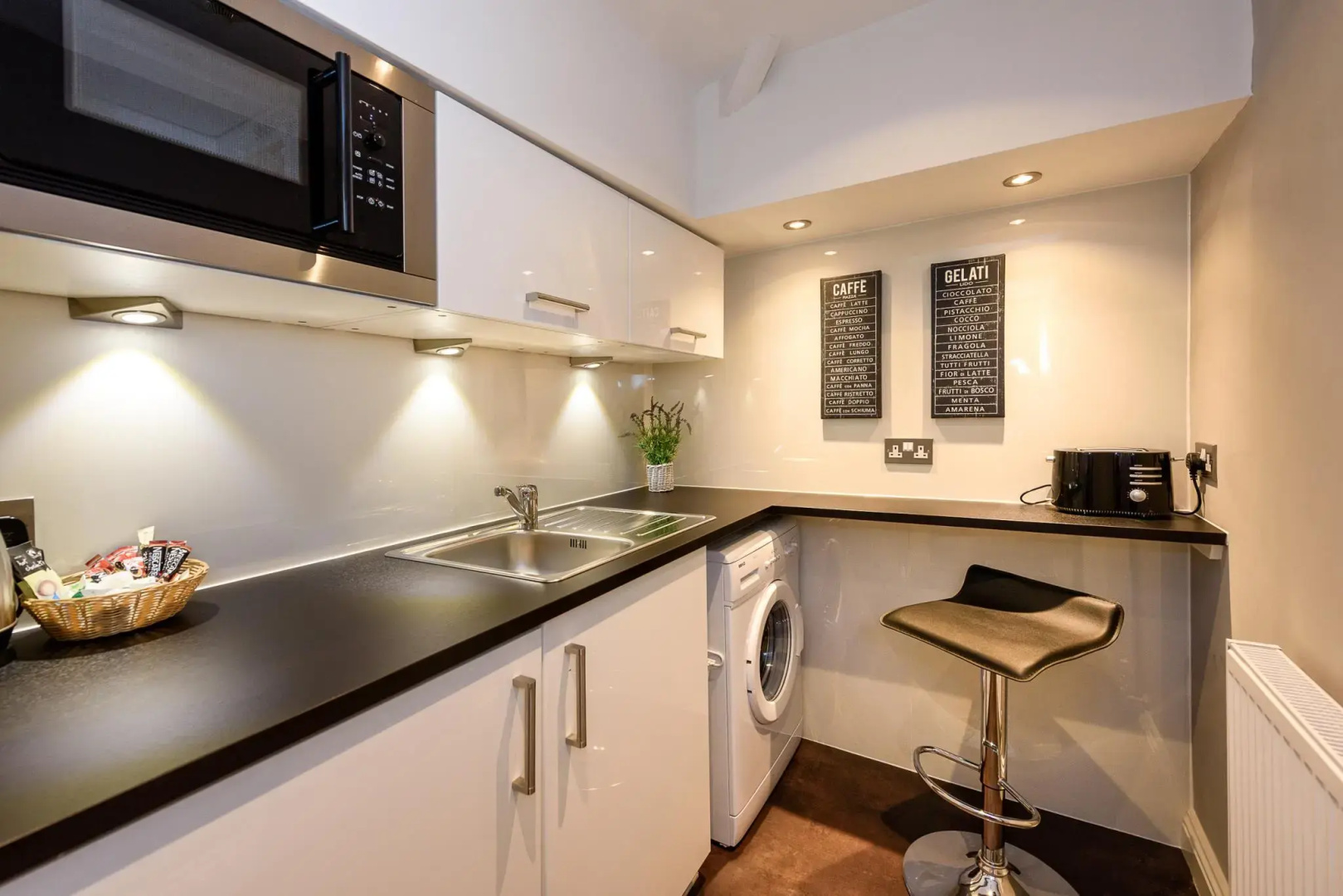 Cheshire Hospitality Ltd T/A Lennox Lea Studios & Apartments