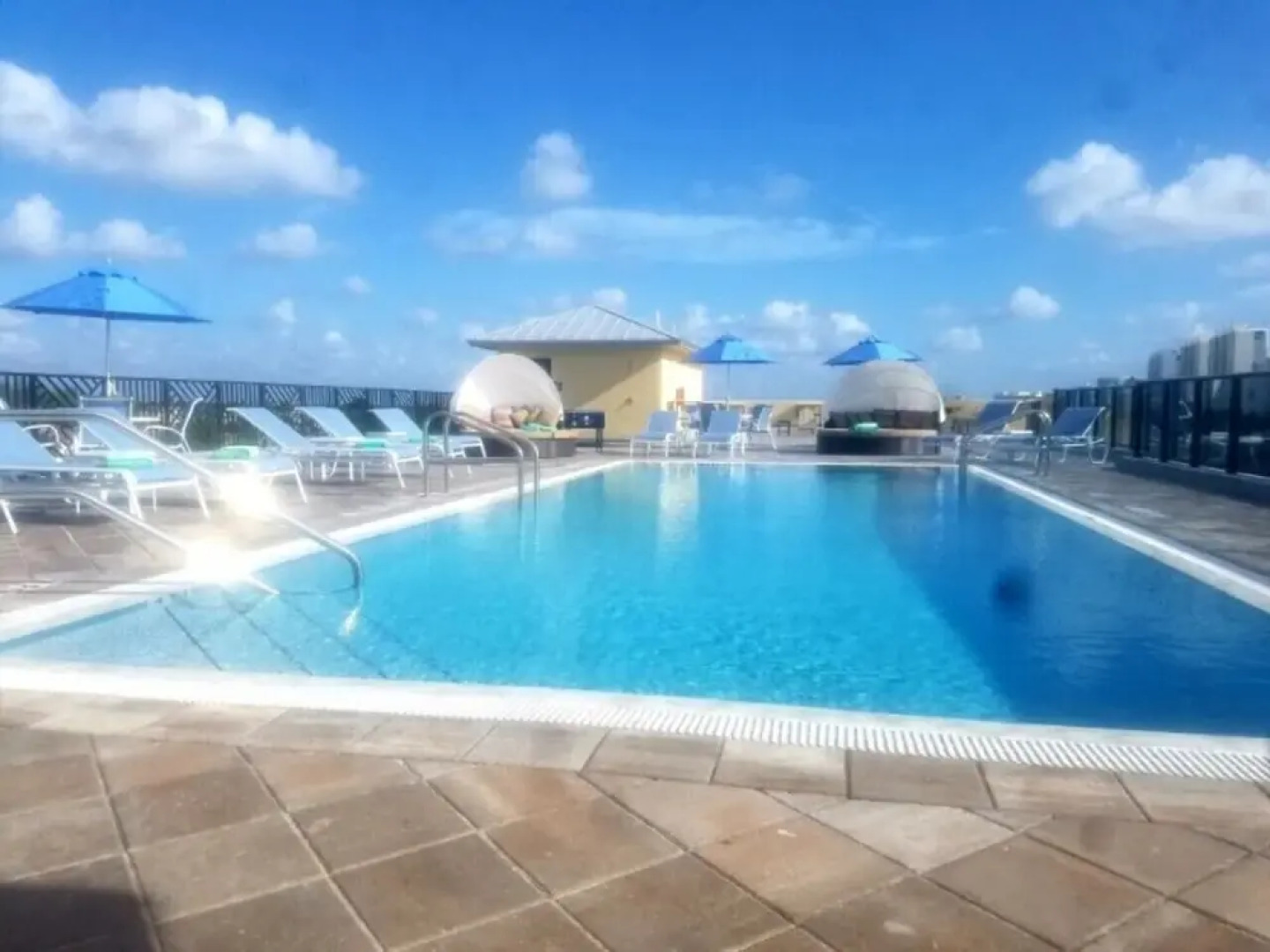 Vistalmar Queen Superior - One Bedroom Apartment