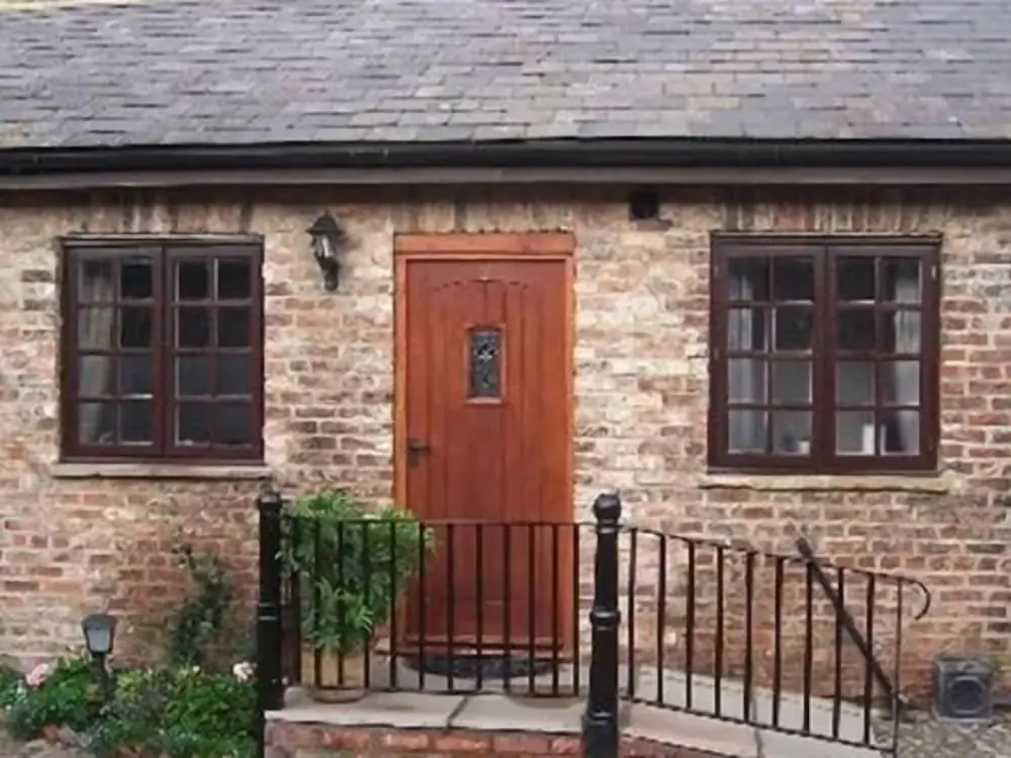 Thompsons Arms Holiday Cottages