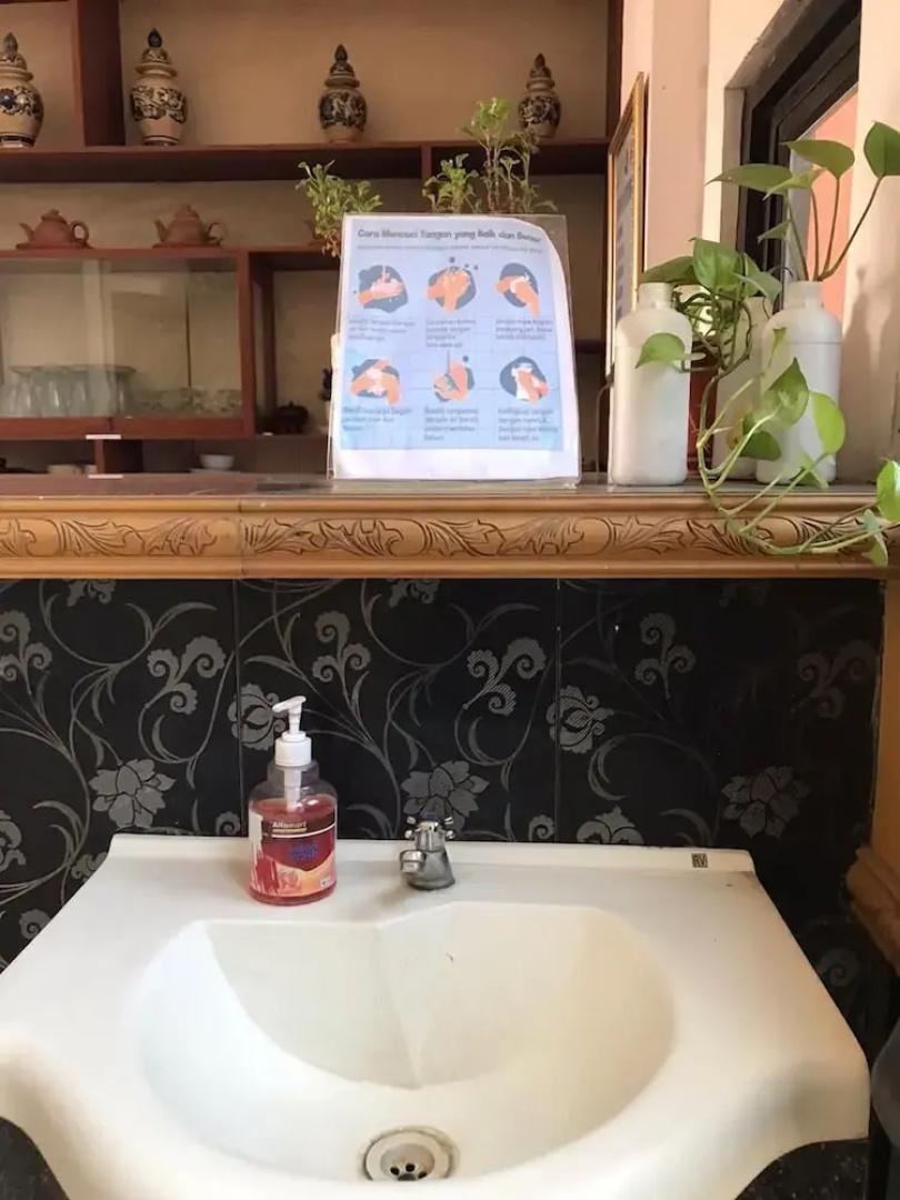 Anggraeni Hotel Ketanggungan