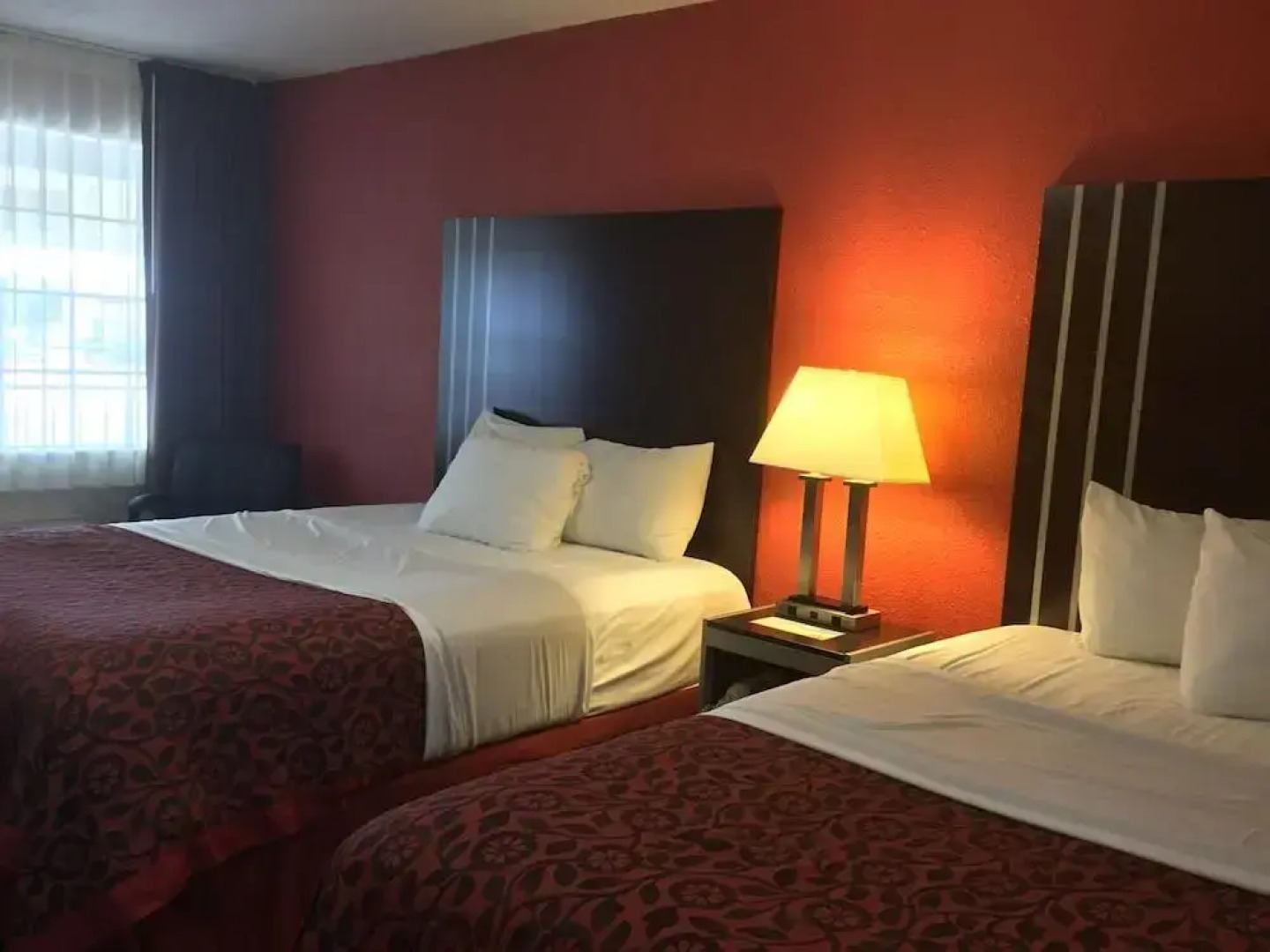 Executive Inn and Suites College Station