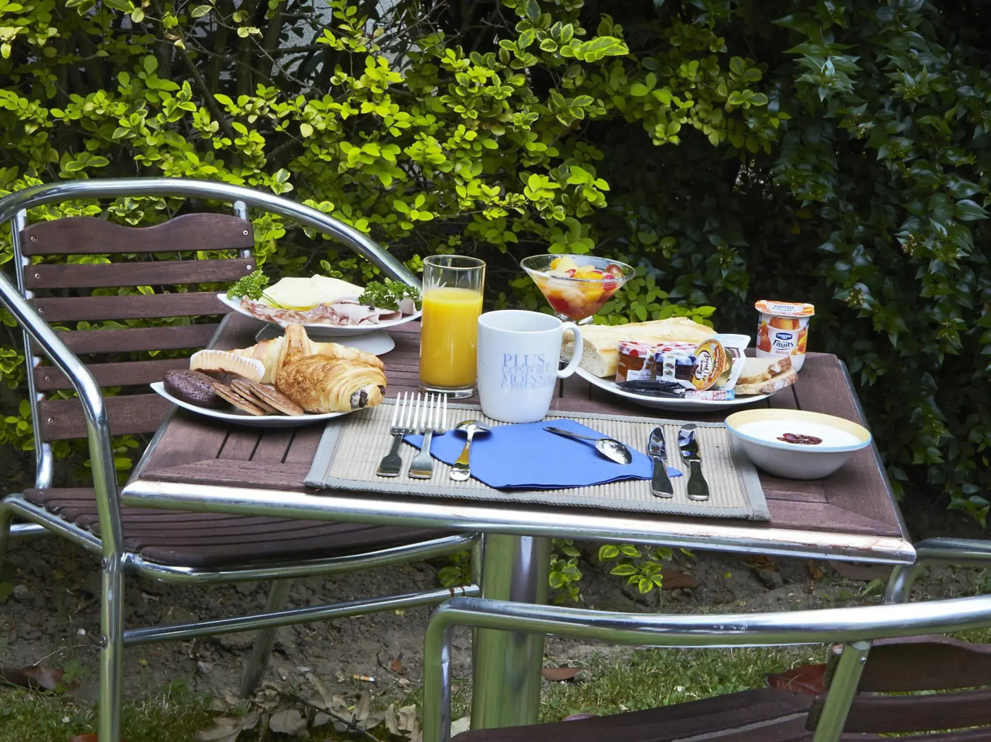 greet Hotel Villeneuve La Garenne