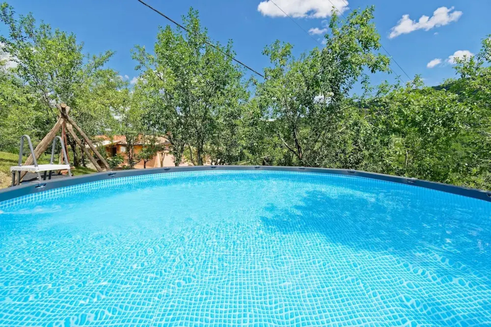 Casa Mira - Two Bedroom Holiday Home with Pool