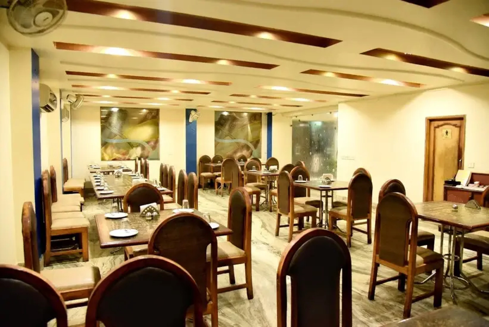 Hotel Jatashankar Palace