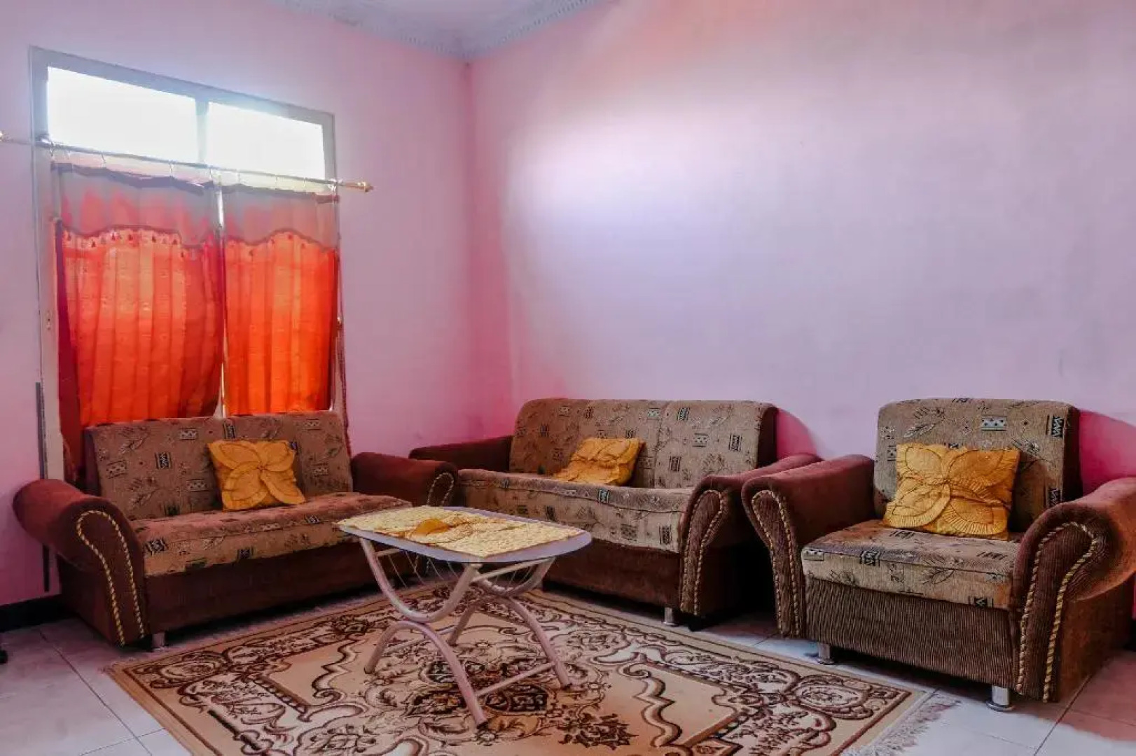 OYO 1351 Tanggulasi Resto & Residence Syariah