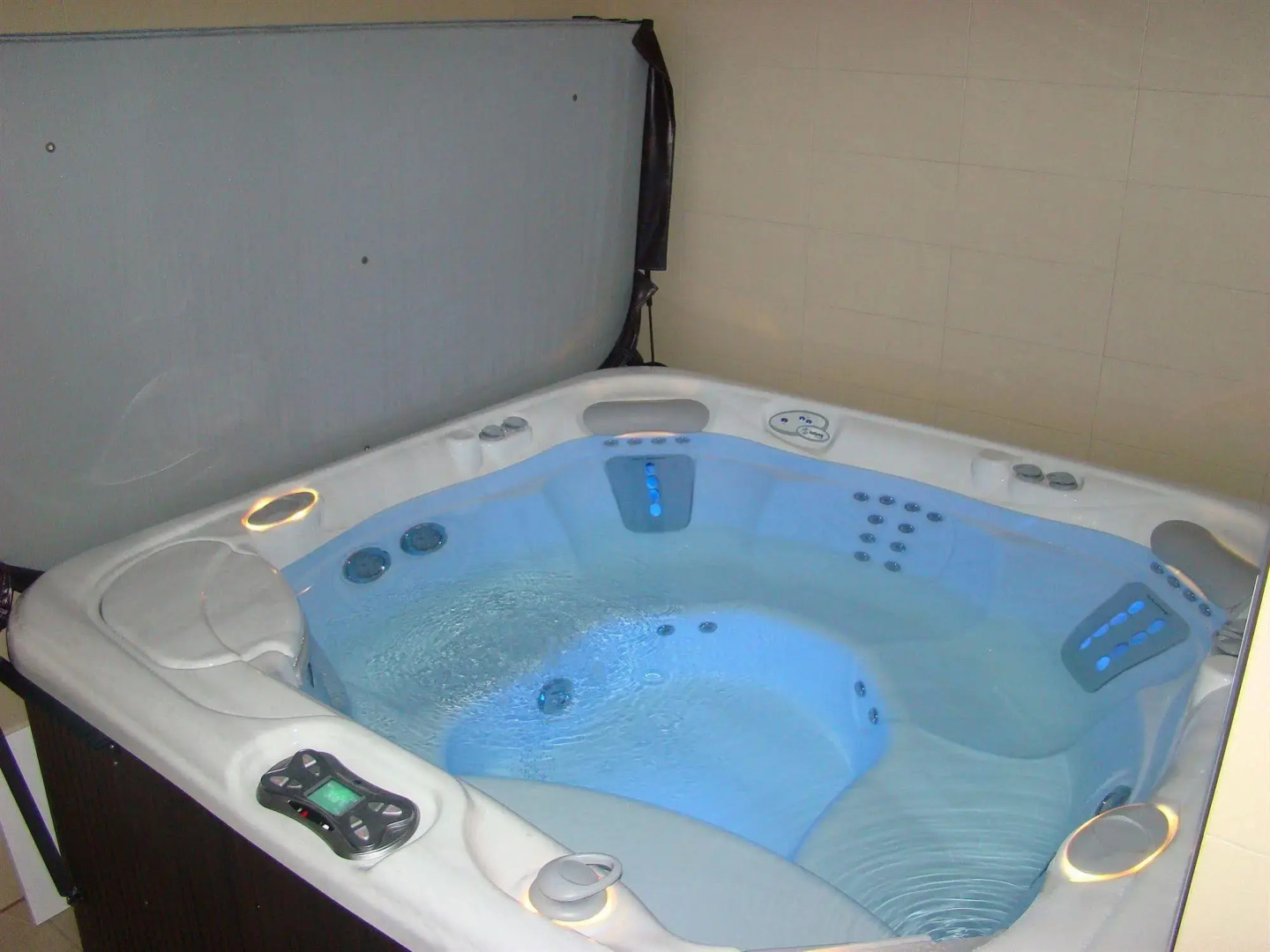 Hotel Vodnik & Apartments