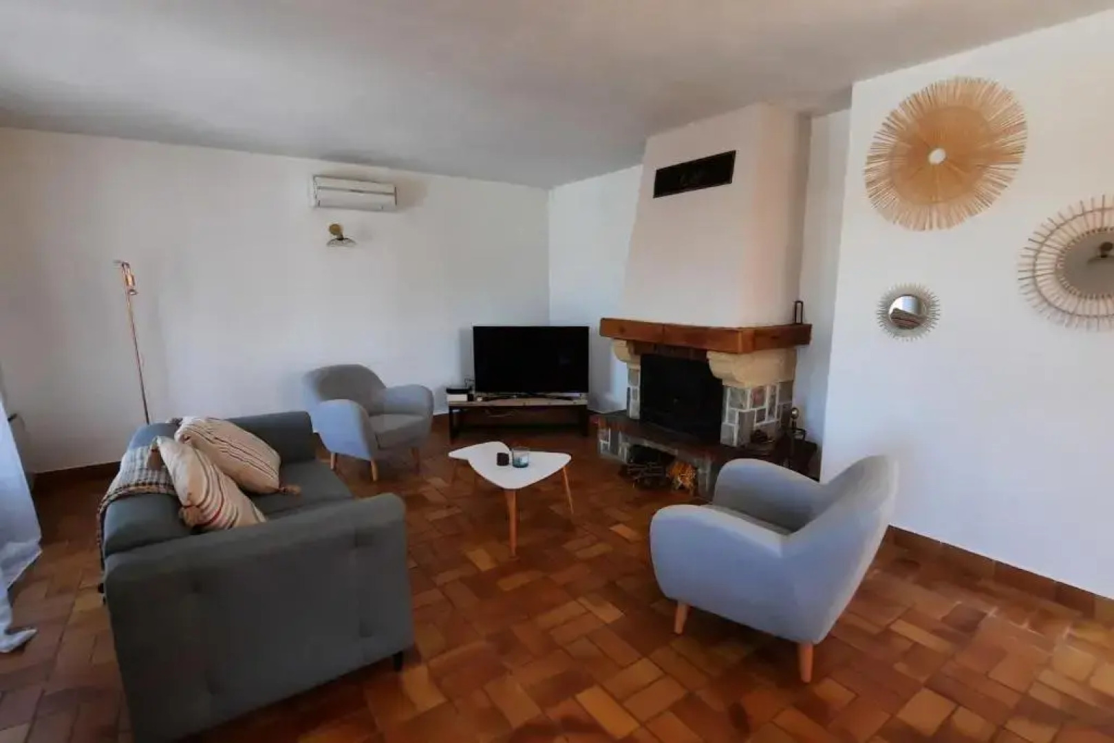 Villa de 140 m carré climatisée à 10 min de la plage