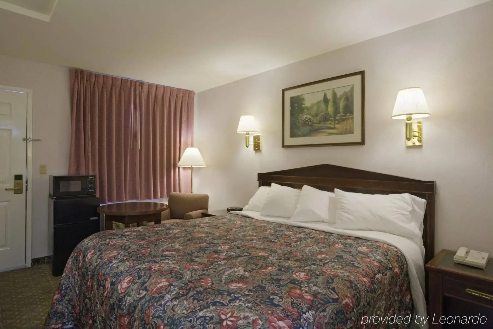 Americas Best Value Inn & Suites - Wine Country
