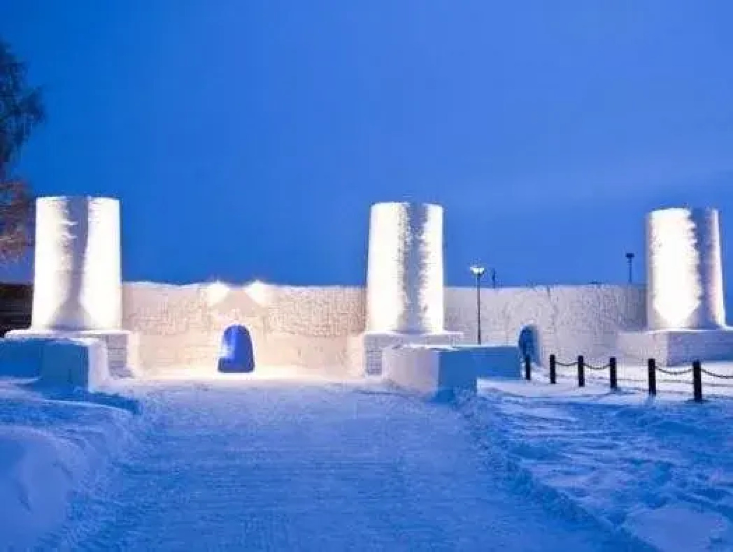 Snow Hotel