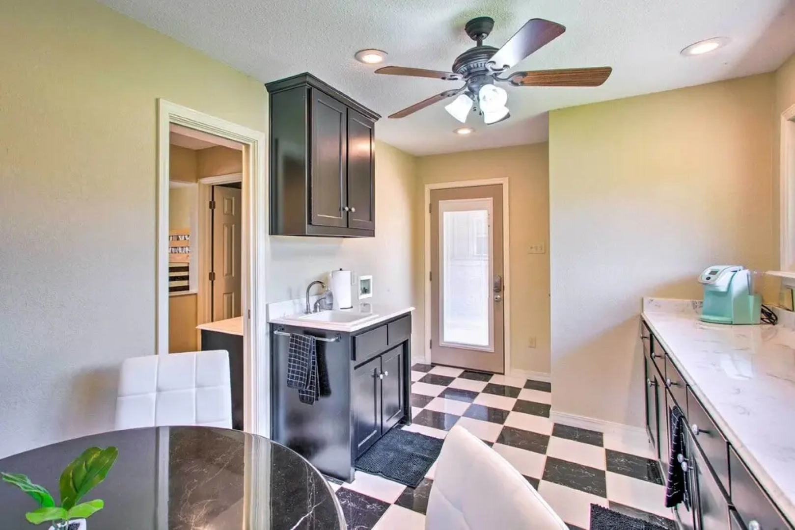 Lake View Tangled at Texoma Home w/ Hot Tub!