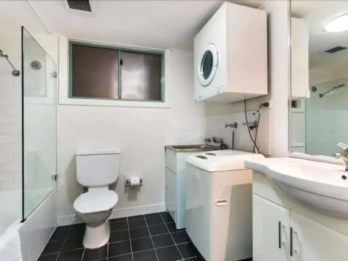 Darling Harbour Resort Style Apartment