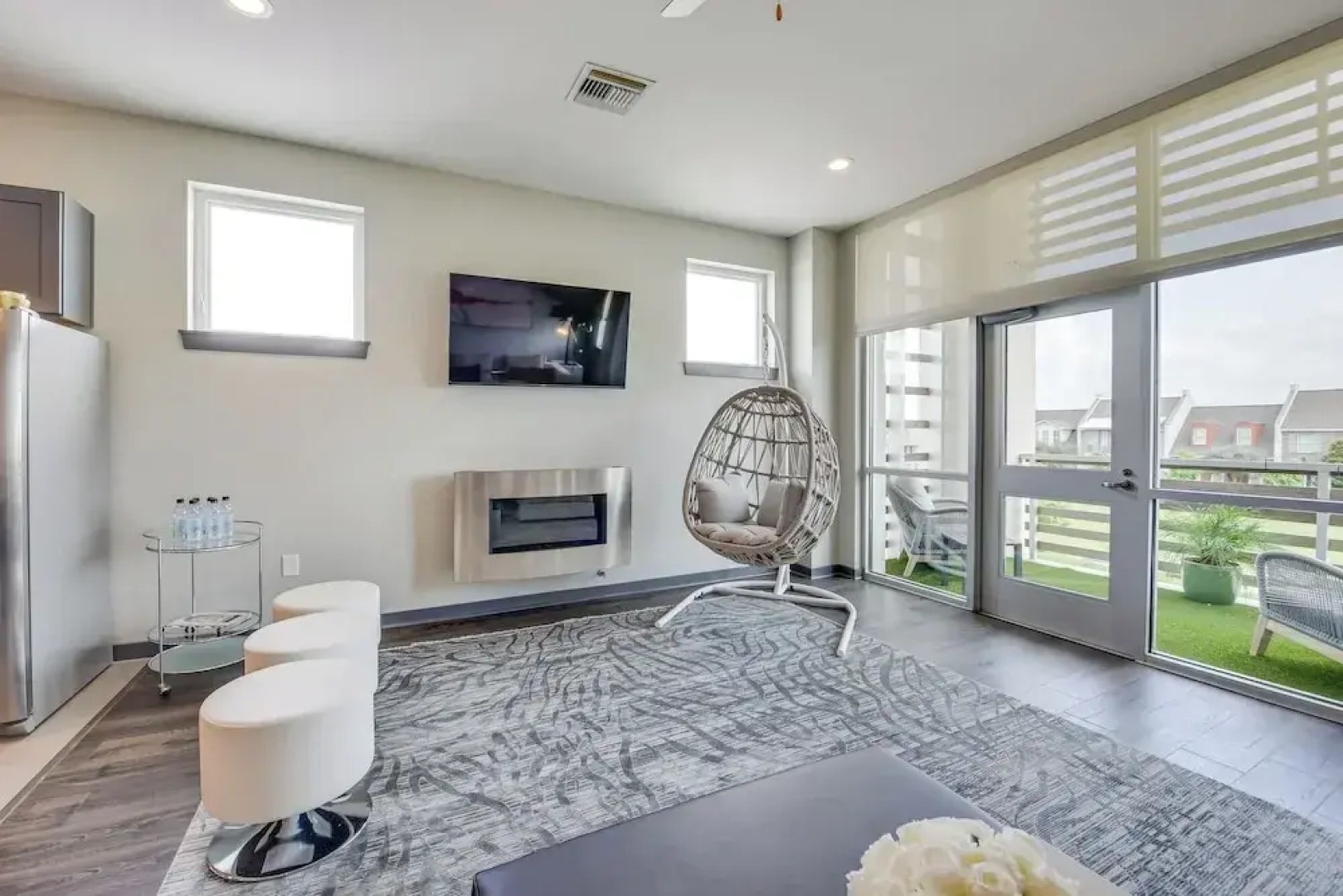 Lake Charles Retreat w/ Fireplace Near Casinos!