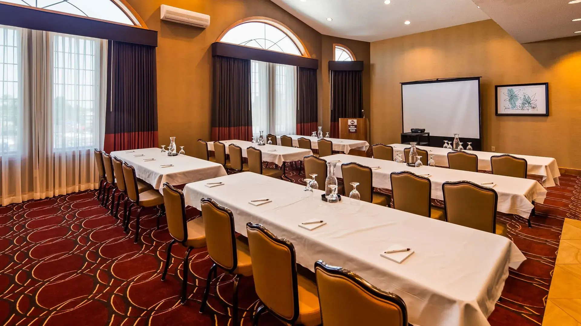 Best Western Plus Dutch Haus Inn and Suites