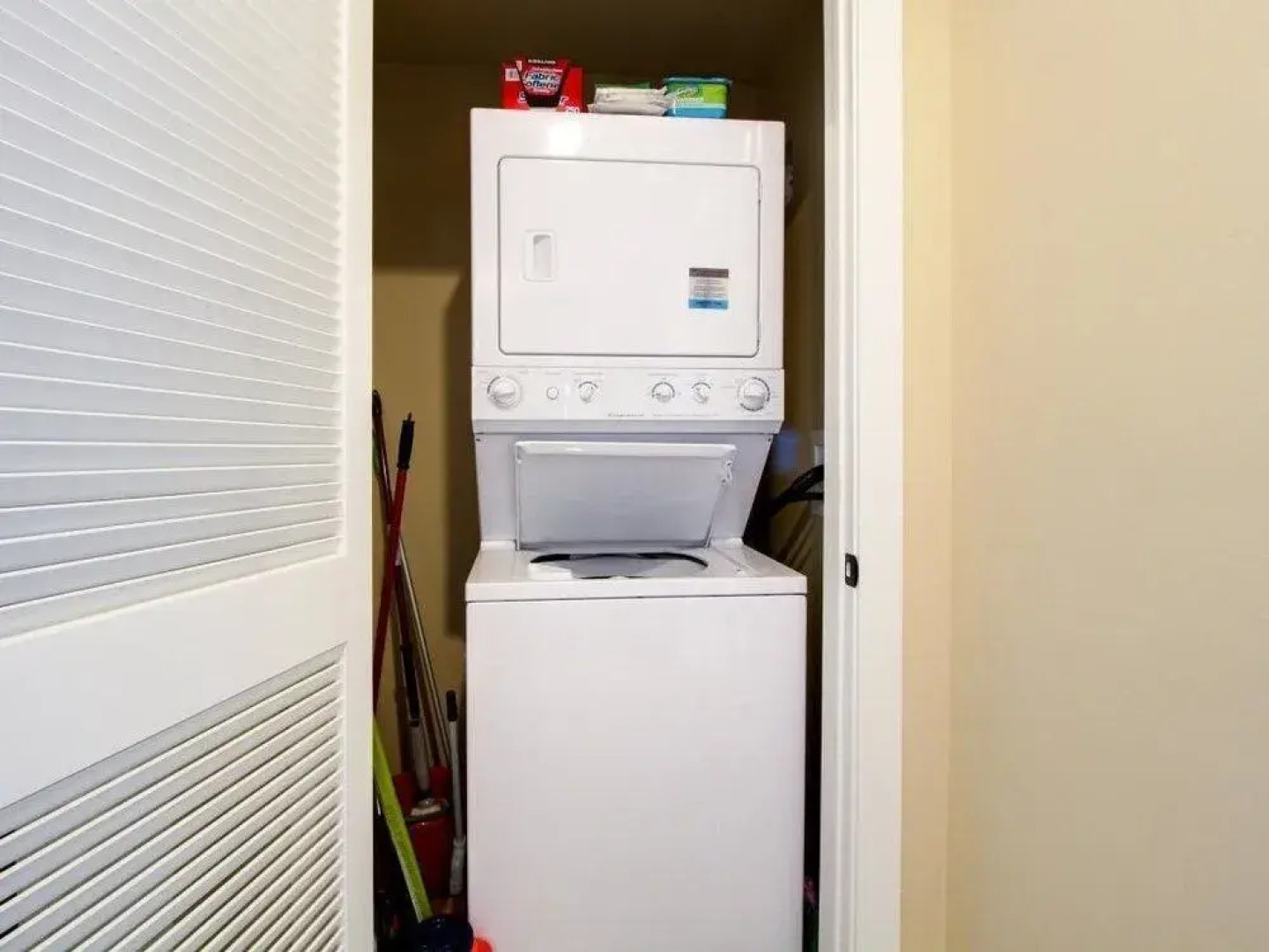 Contemporary Slopeside Condo