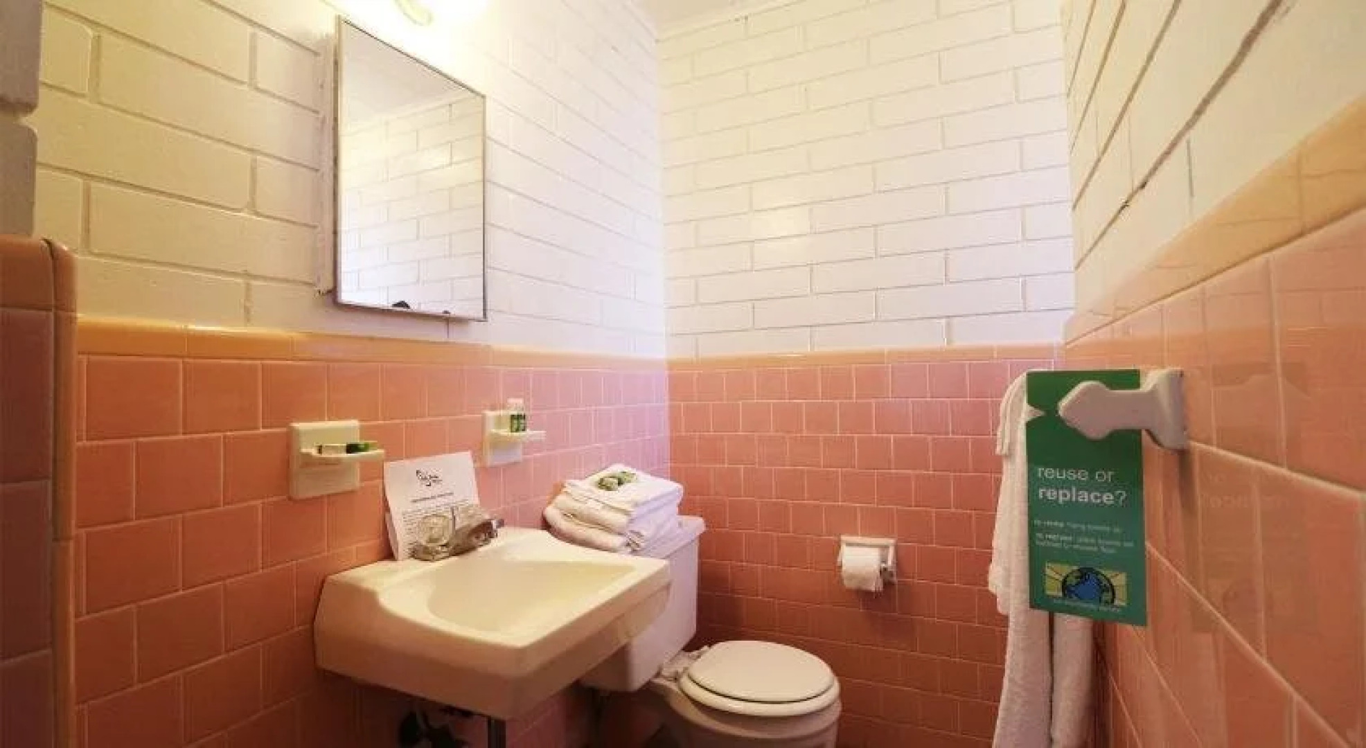 Astor Bridge Marina & Motel