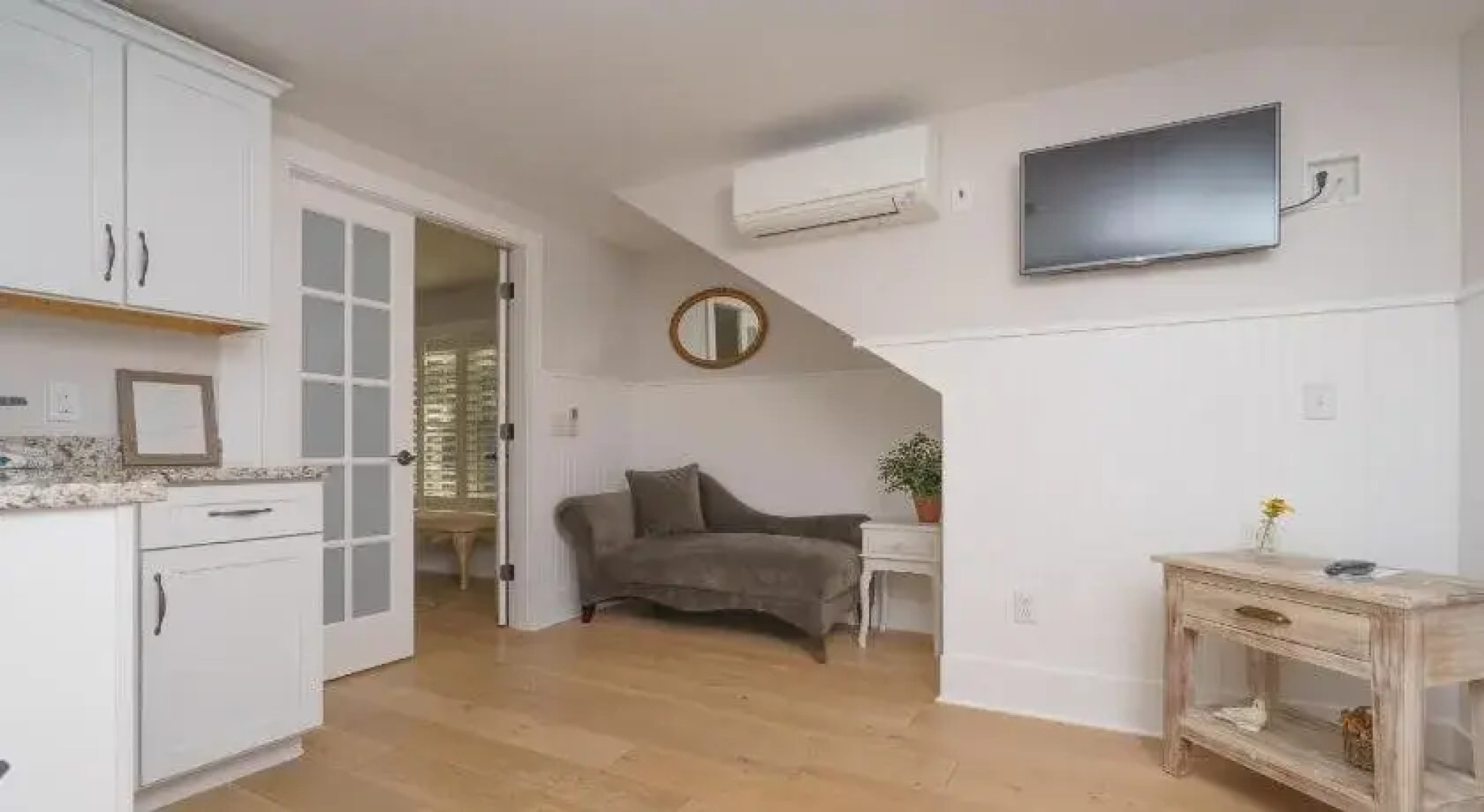 Marginal Way House Hotel