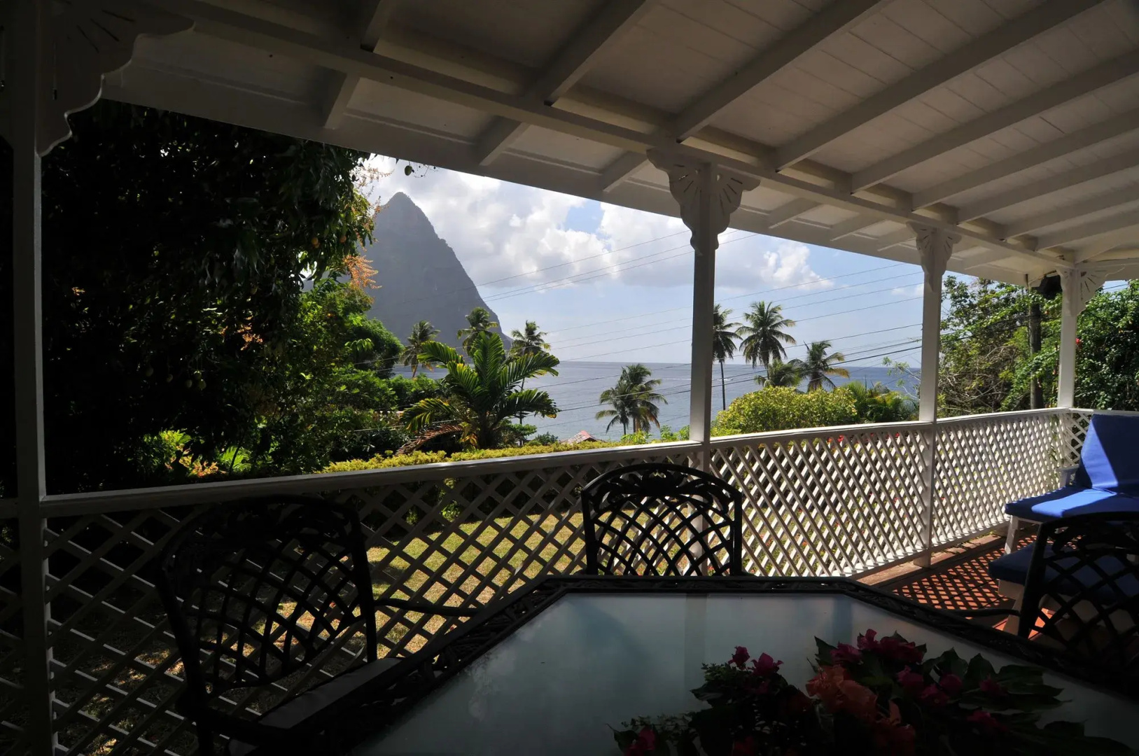 Hummingbird Beach Resort