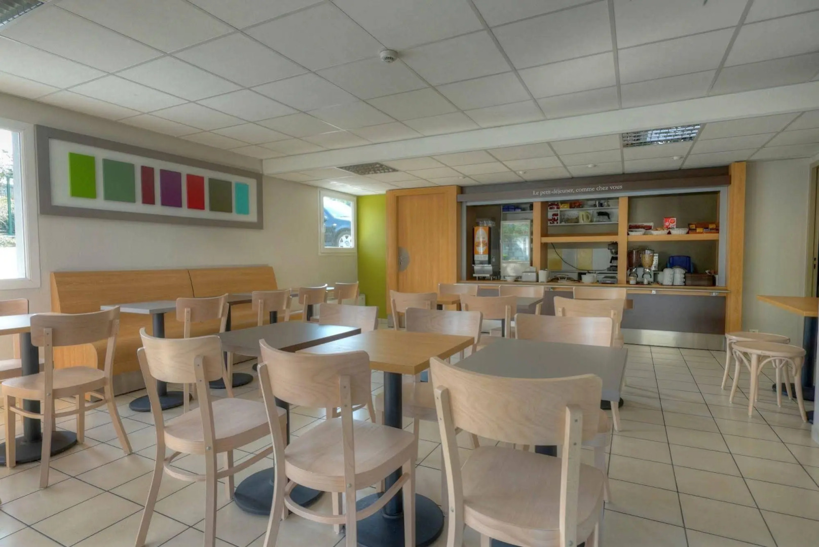 B&B HOTEL Saint-Etienne Monthieu