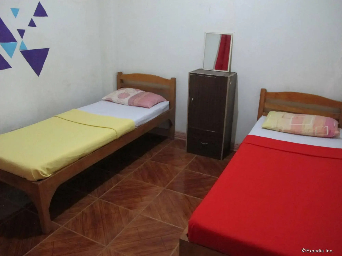 Pere Aristo Guesthouse