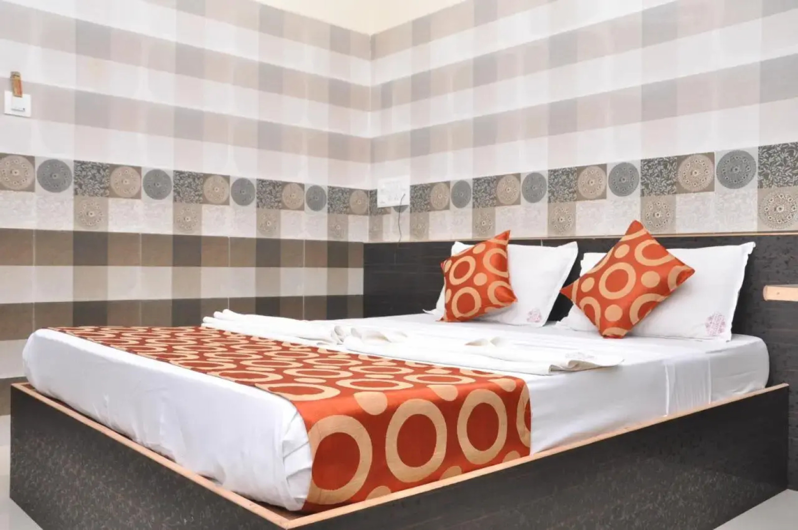 Addhuri Comforts Inn