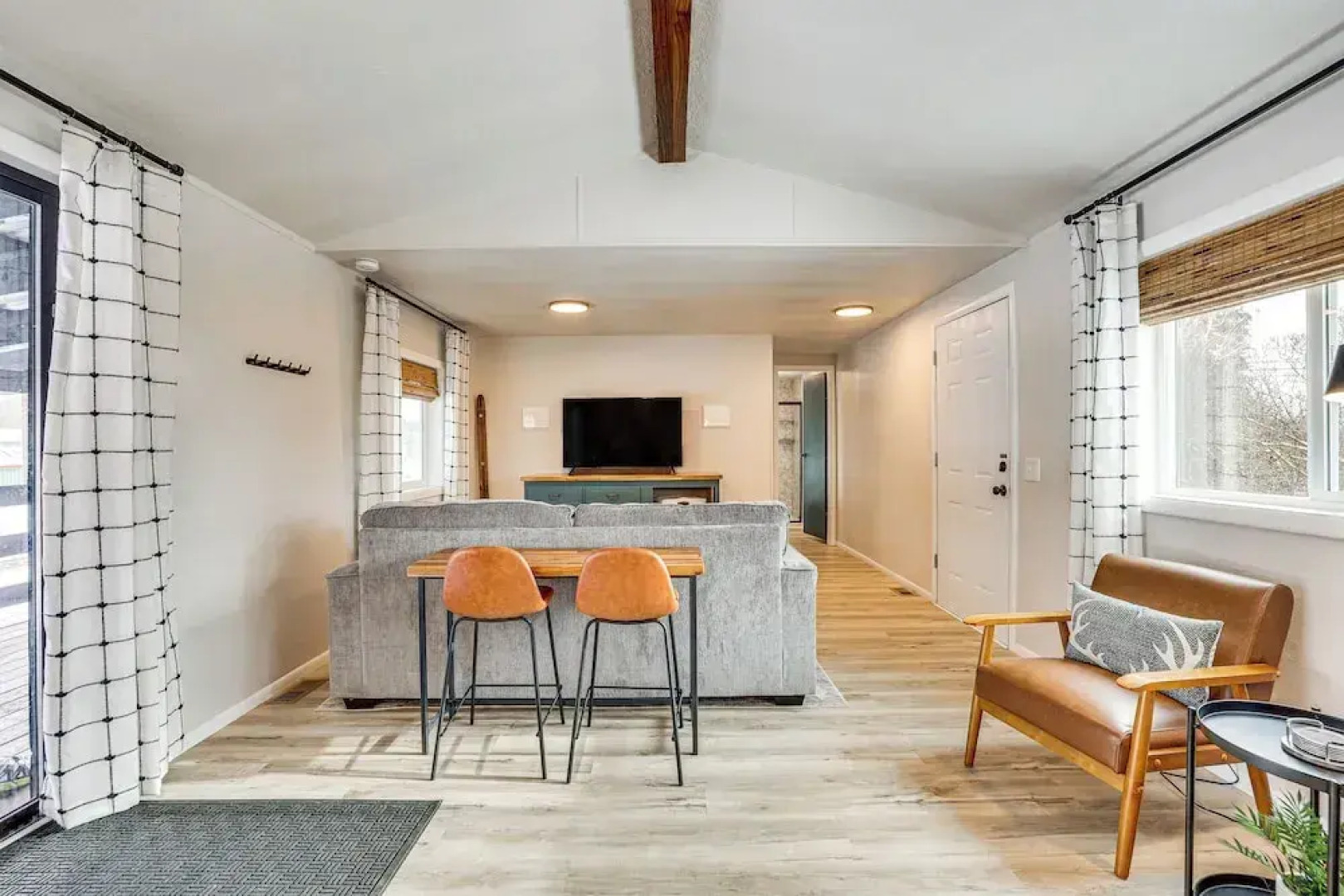 Downtown Cascade Vacation Rental < 1 Mi to Lake!