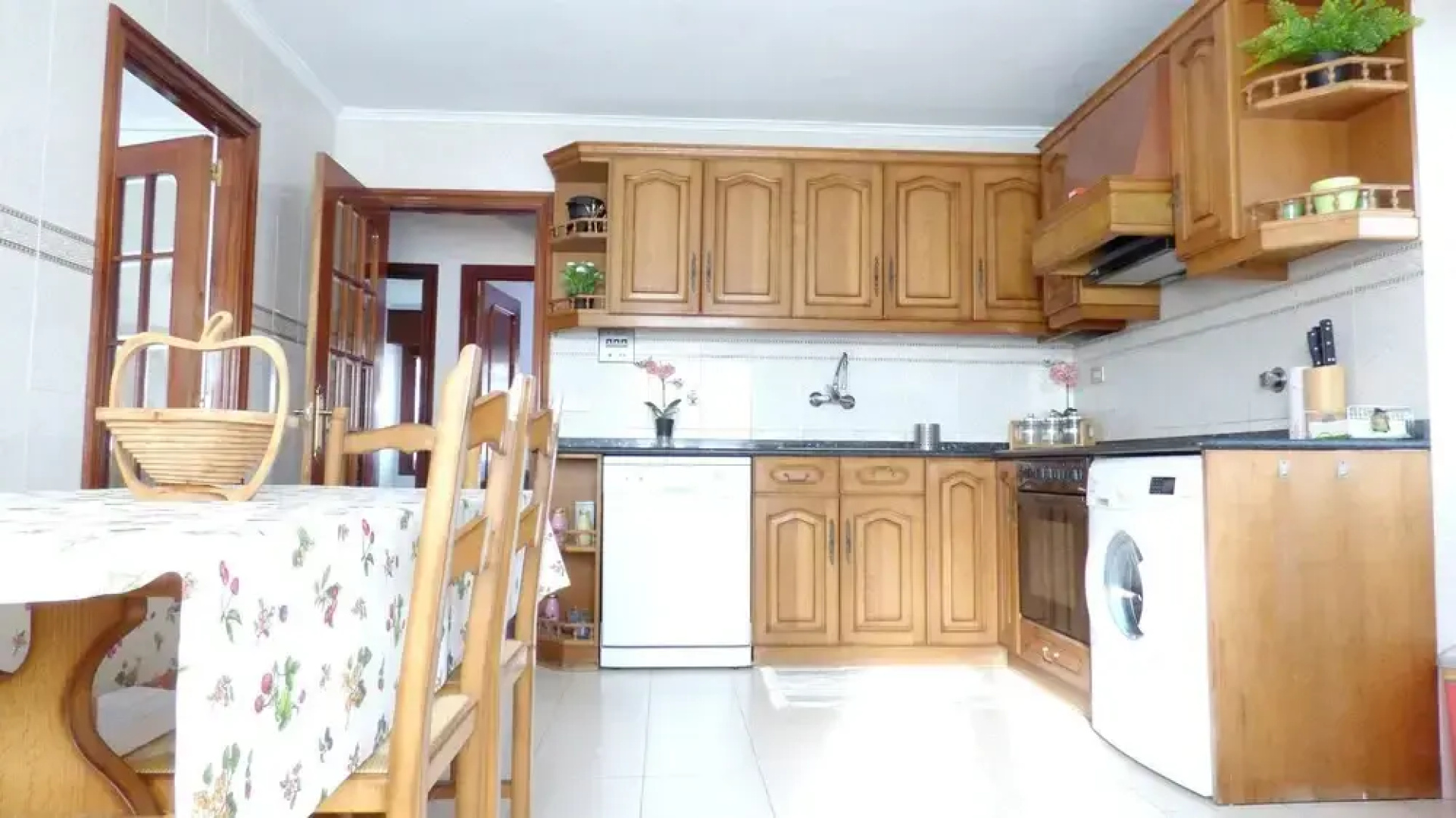 House With 4 Bedrooms in Nofuentes, With Wonderful Mountain View and Wifi - 45 km From the Slopes