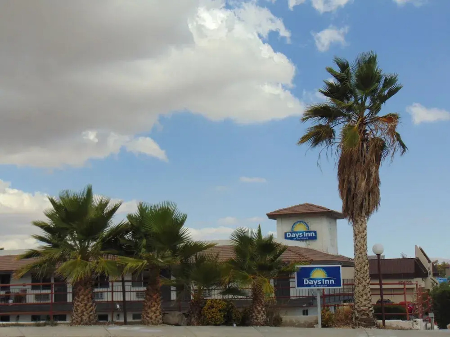 Days Inn by Wyndham Victorville