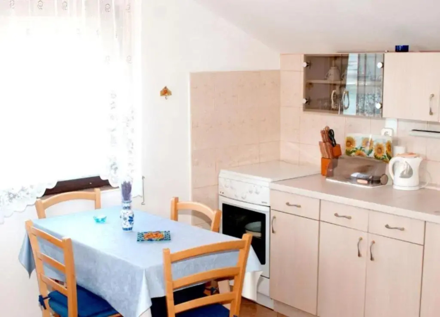 Apartment Mirni - 5 m from sea