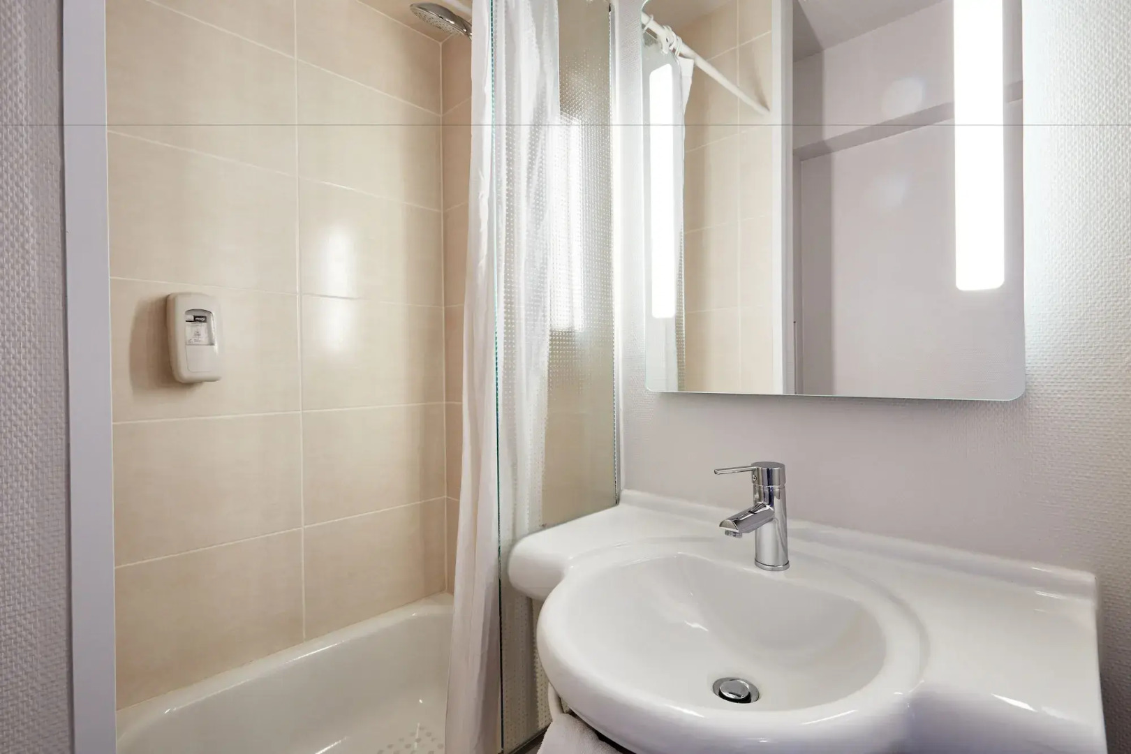 B&B HOTEL Le Havre (1)