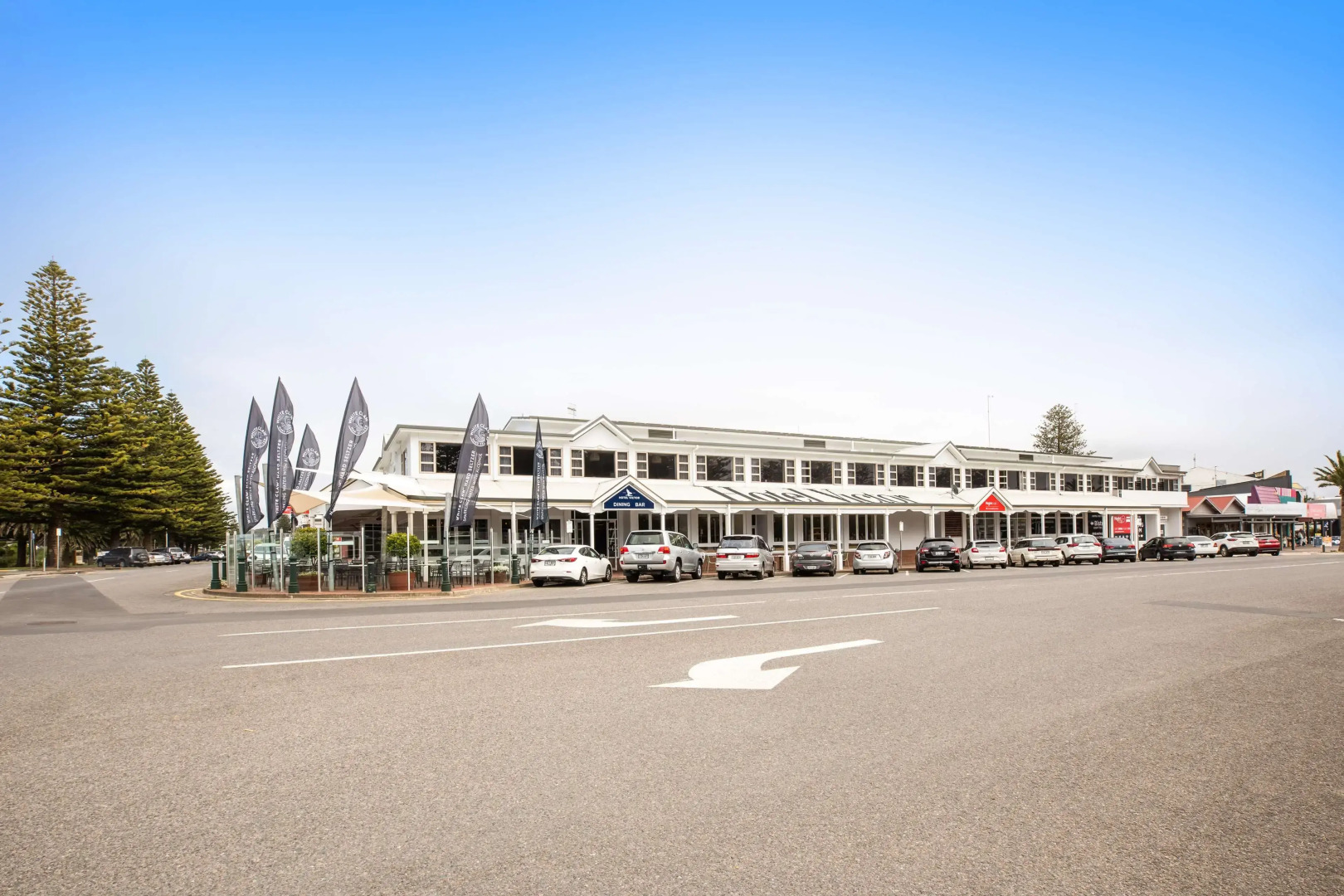 Nightcap at Hotel Victor