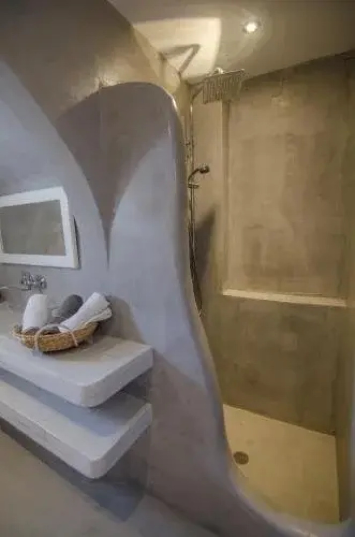 Island House Apartments