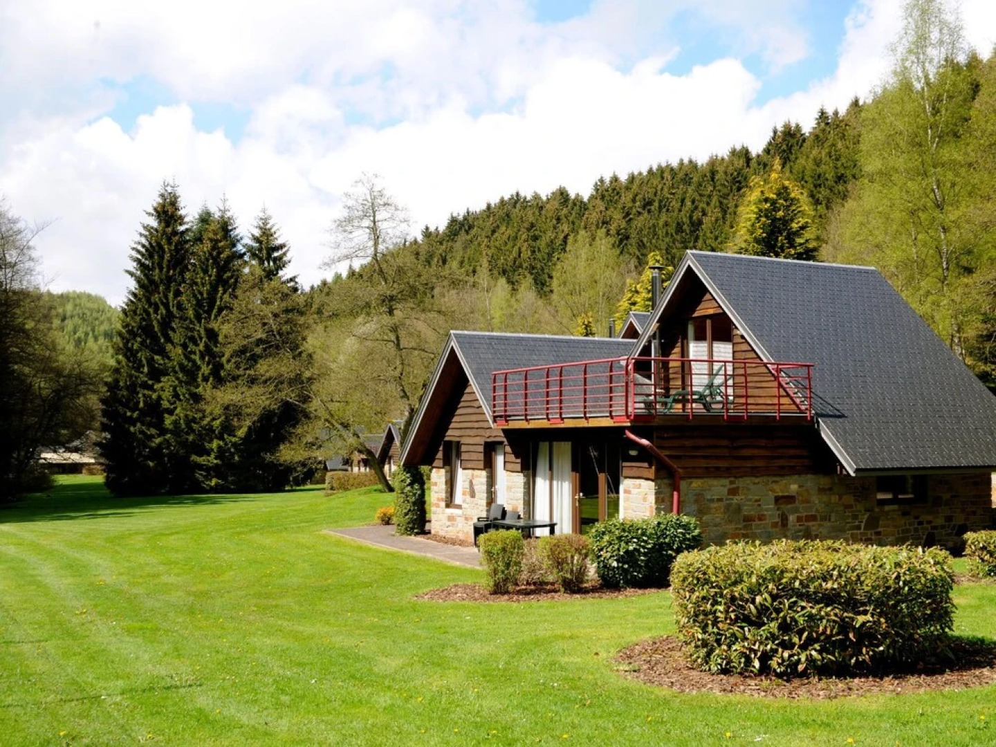 Cottage Excellence - Family Resort With Wellness in the Heart of the Ardennes
