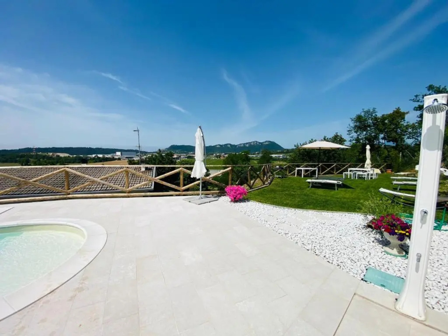 Villa Poggio Ulivo Apartments