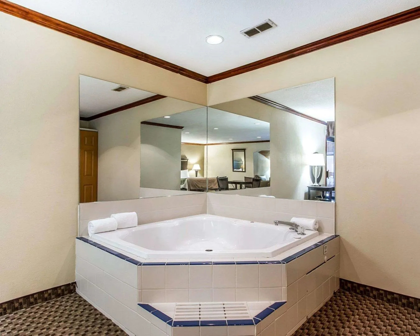 Quality Inn Macomb near University Area