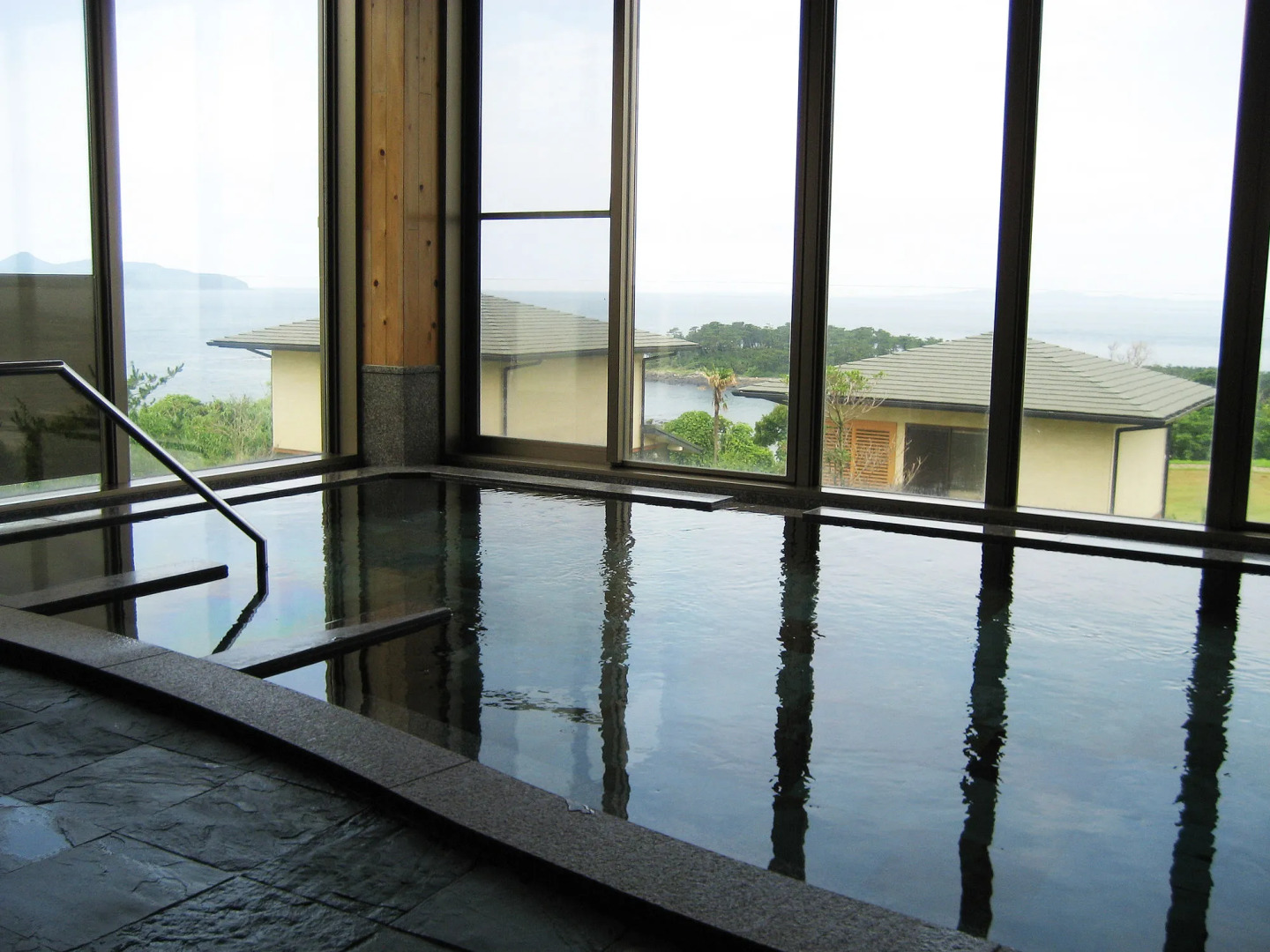 kokuminshukusya hadomisaki