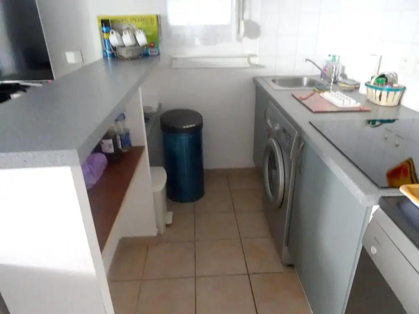 Apartment With 2 Bedrooms in Villeneuve-lès-avignon, With Pool Access,