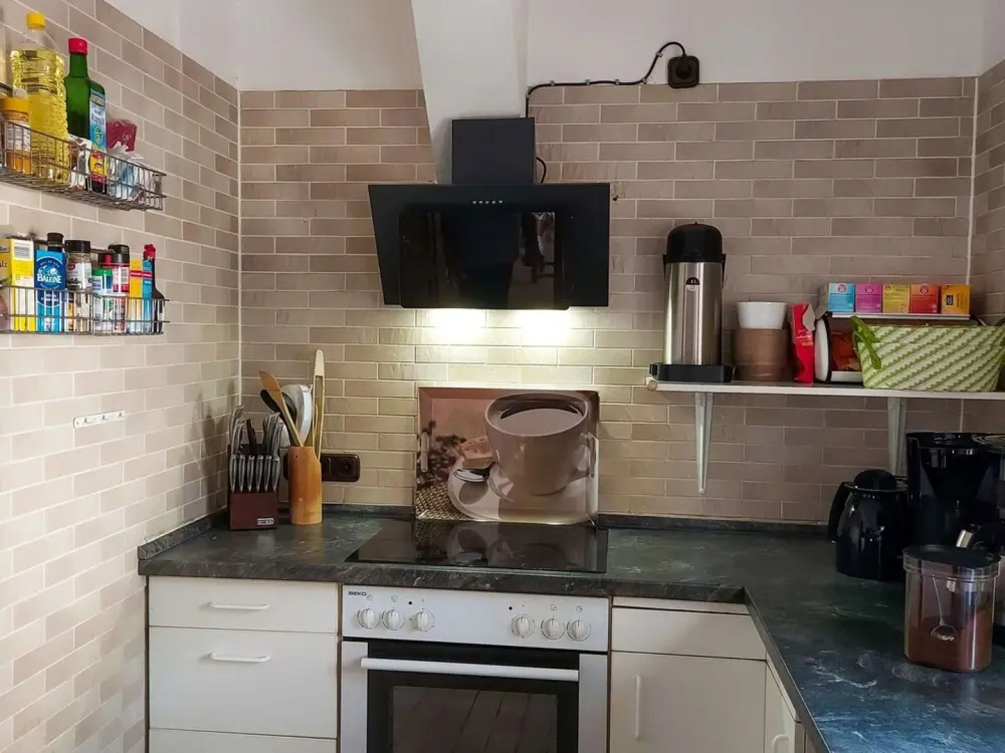 Lounge an der Kirche