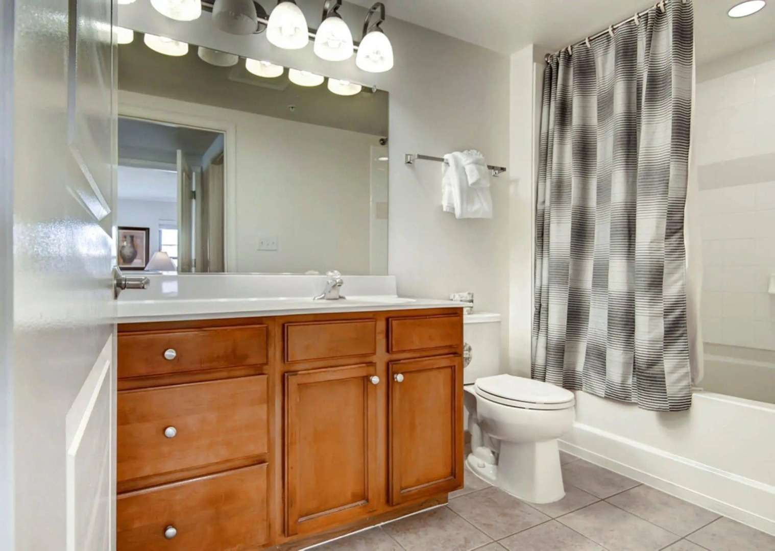 Global Luxury Suites at Thomas Circle