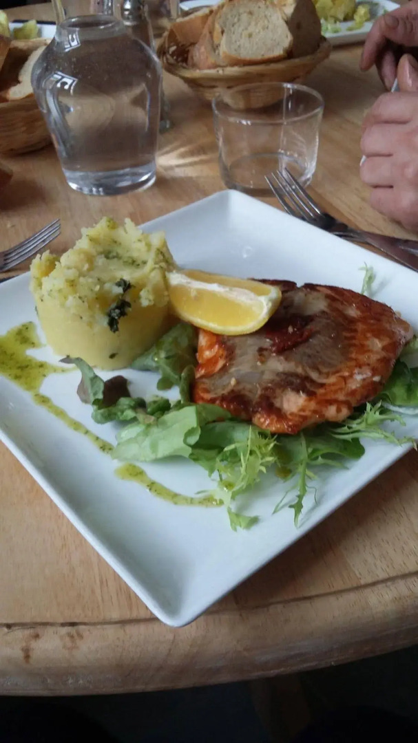 Hotel Le Saint Quentin