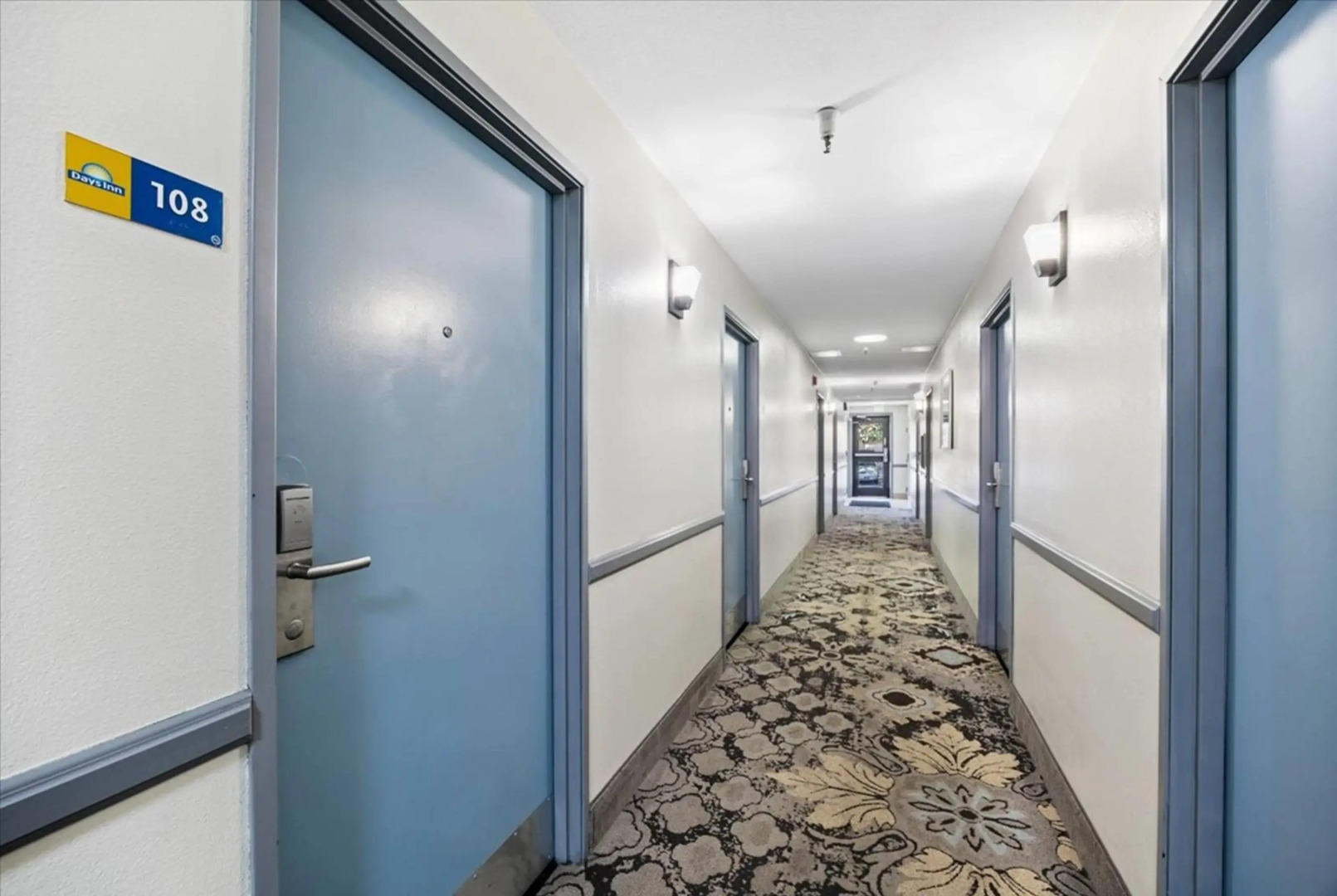 Days Inn by Wyndham Woodland