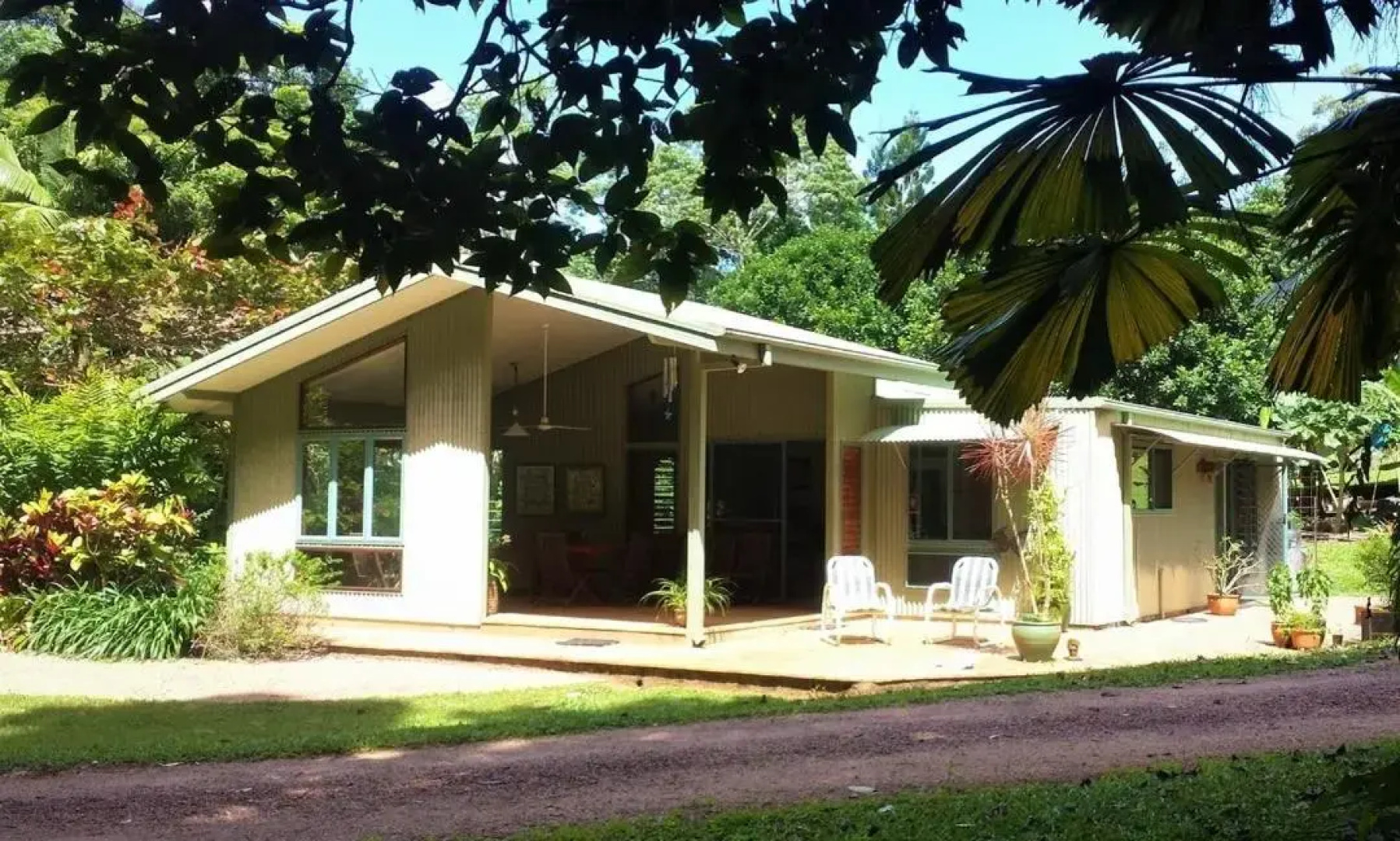 Fanpalm Creek Hideaway
