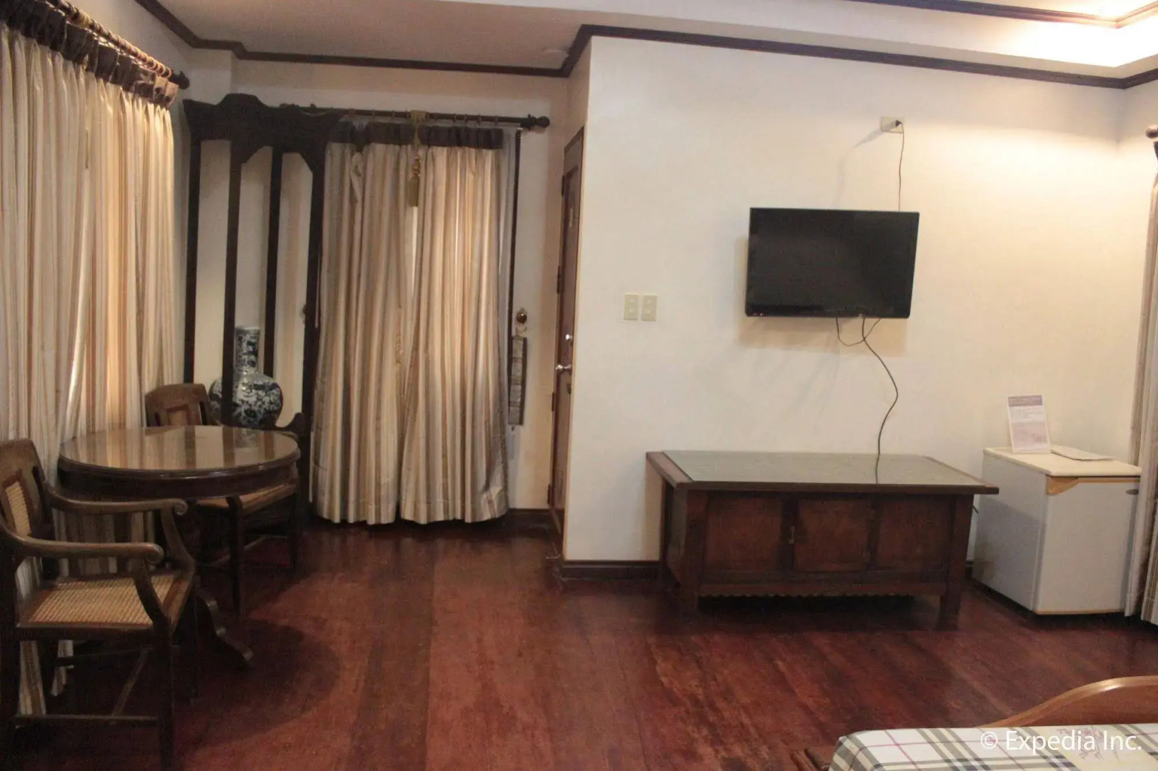 Grand Octagon Resort