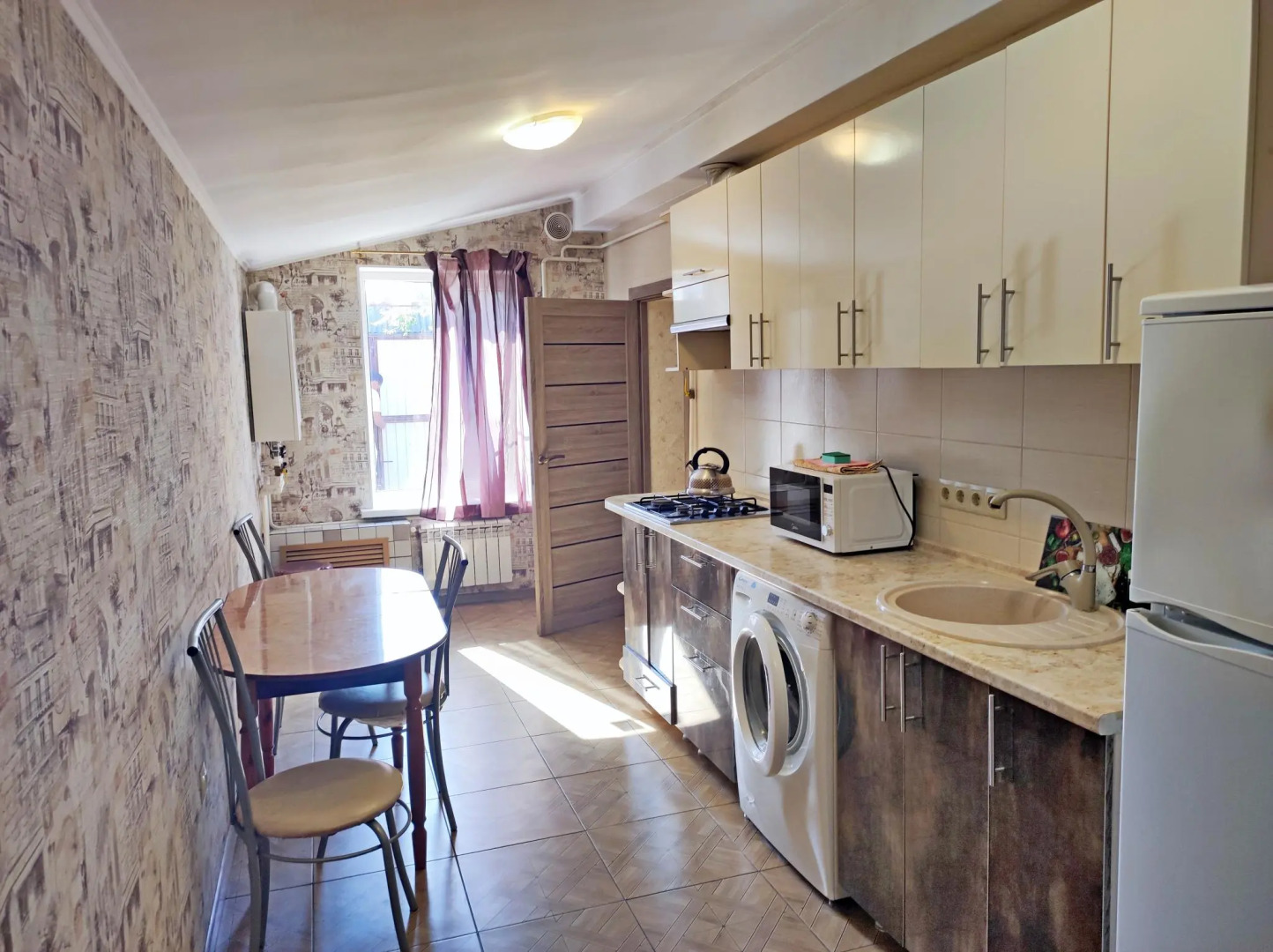 На 4-ой Новосёловской 4А